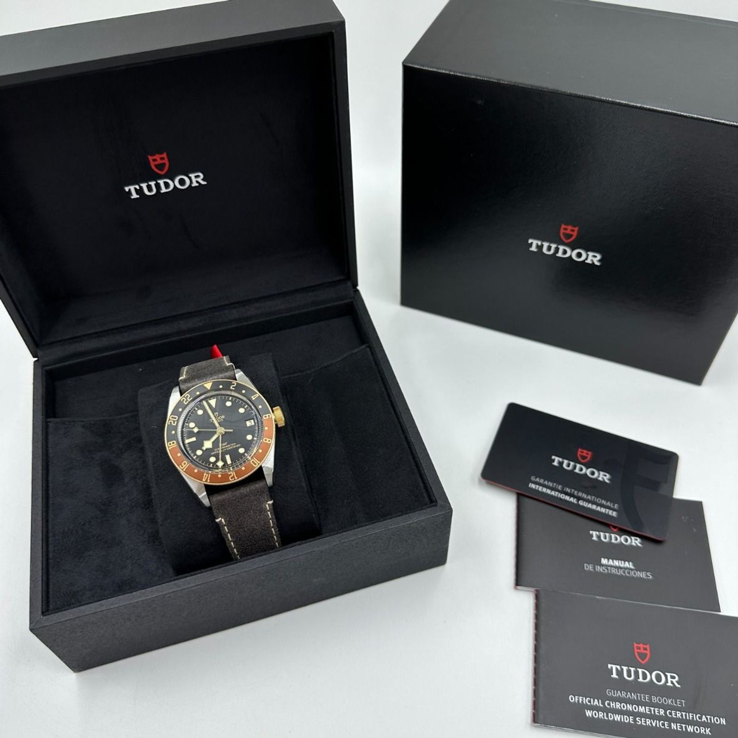 Tudor Black Bay GMT 79833MN-0003 (2023) - Zwart wijzerplaat 41mm Staal (3/8)