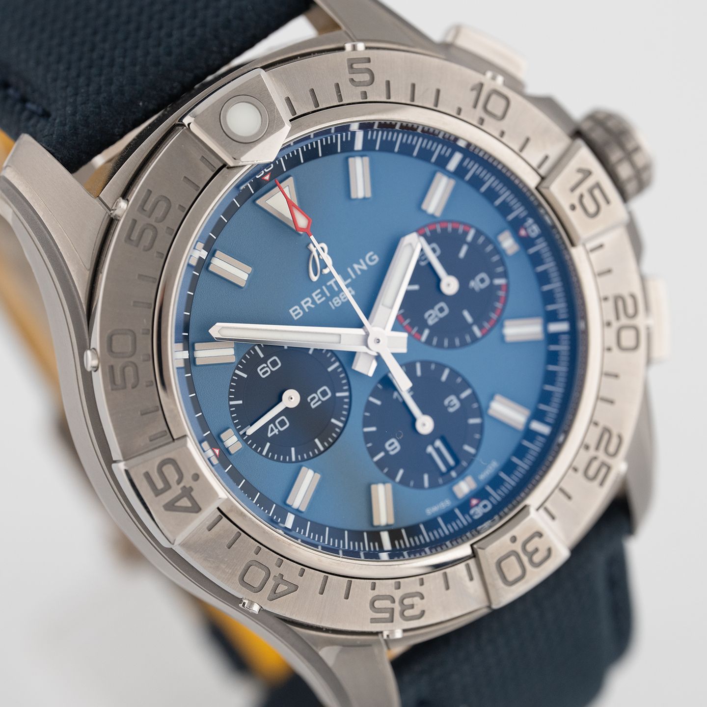 Breitling Super Avenger EB0148101C1X1 - (3/5)