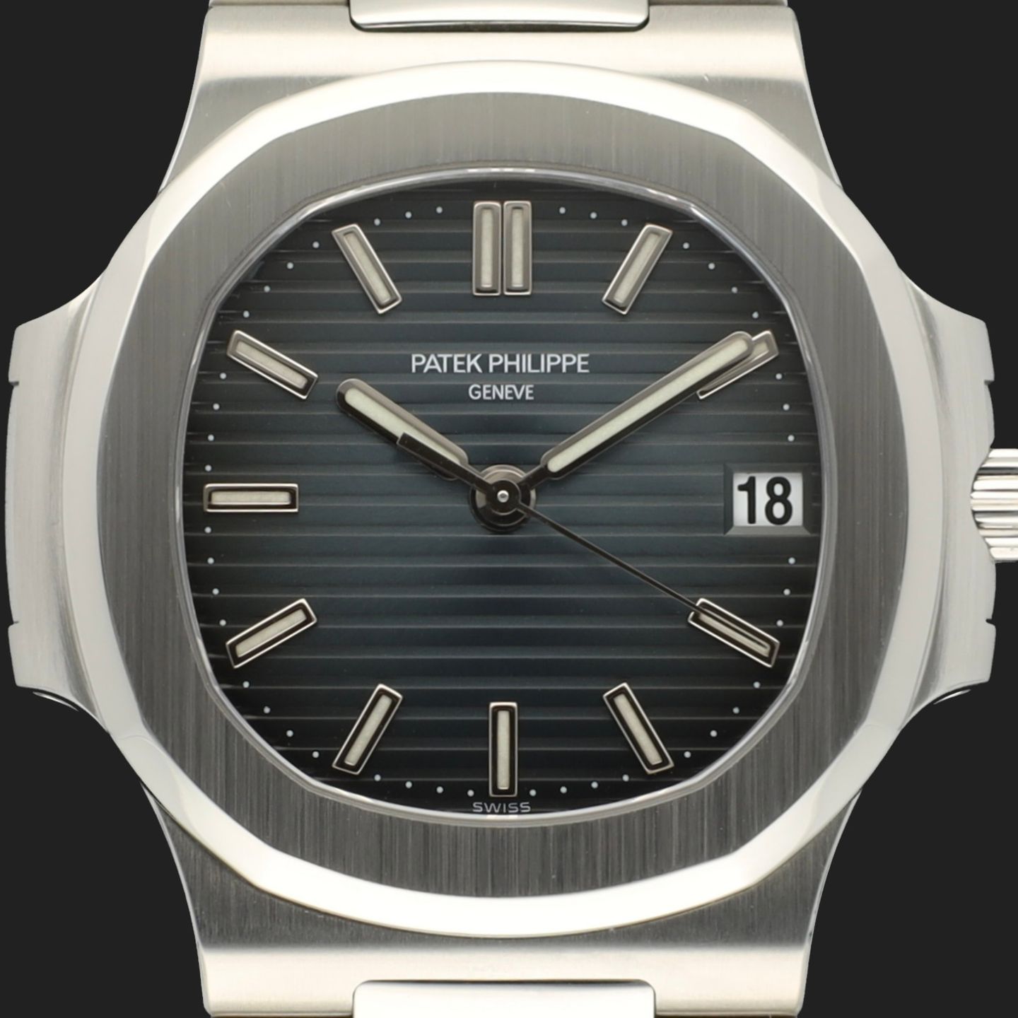 Patek Philippe Nautilus 5800 - (2/8)