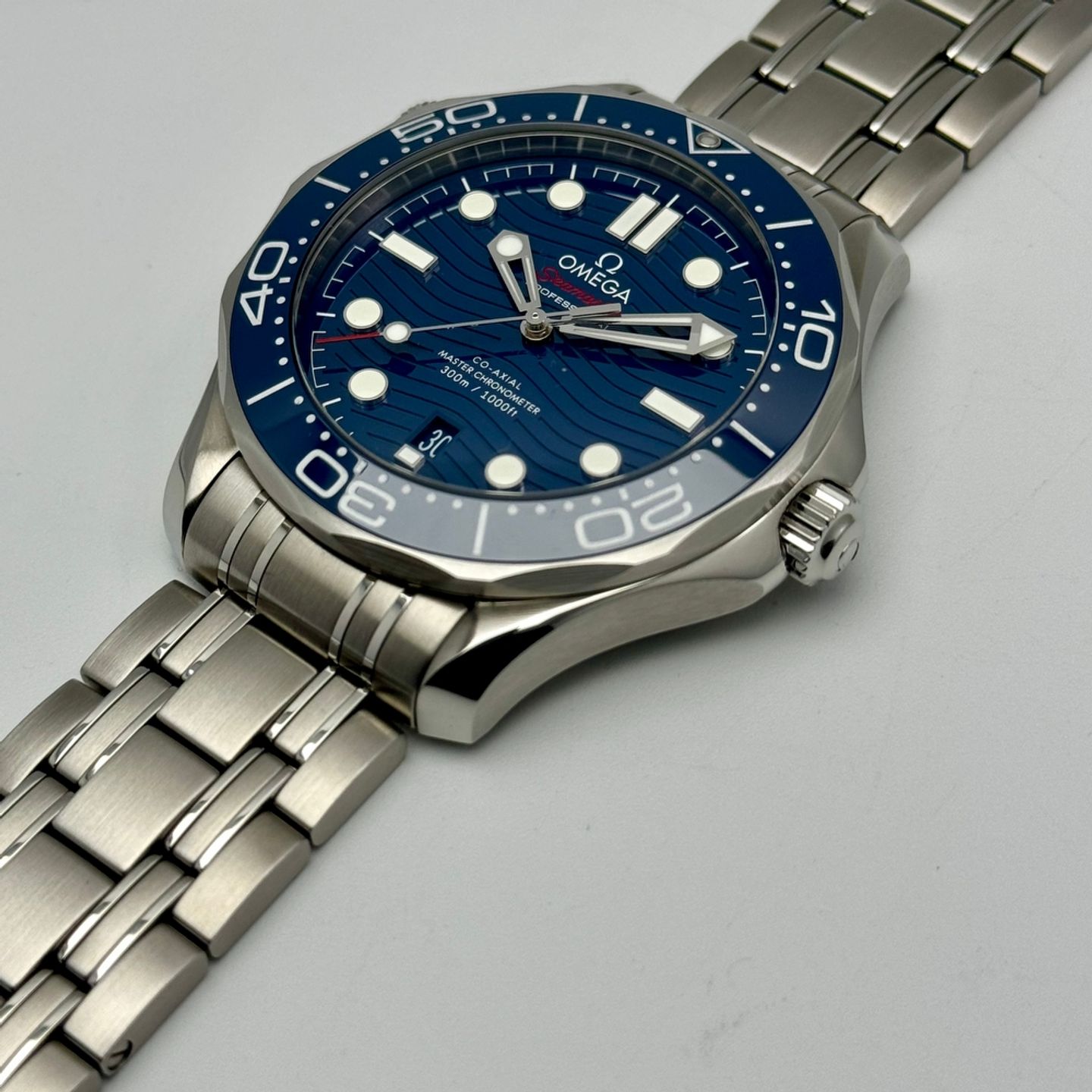 Omega Seamaster Diver 300 M 210.30.42.20.03.001 (2019) - Blue dial 42 mm Steel case (6/10)