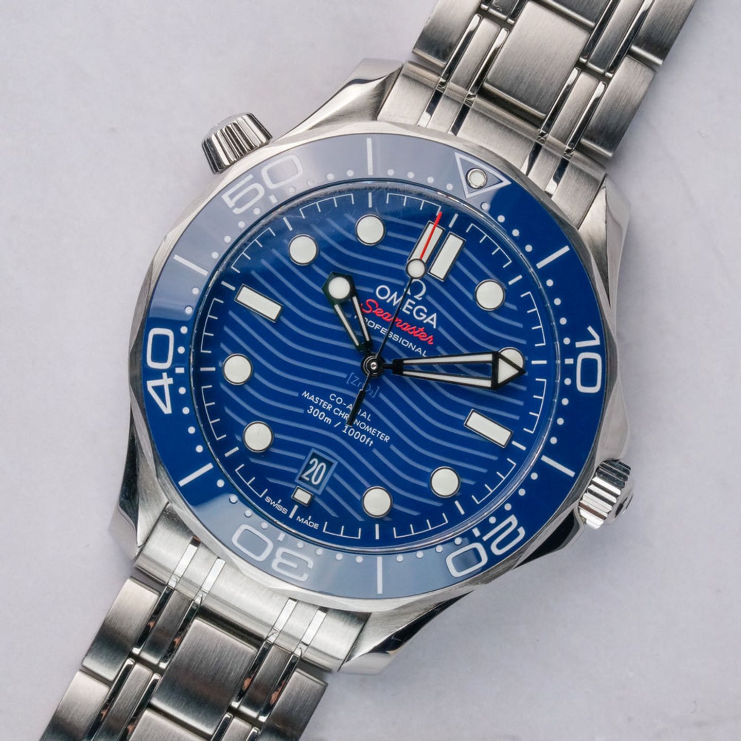 Omega Seamaster Diver 300 M 210.30.42.20.03.001 (2020) - Blue dial 42 mm Steel case (2/7)