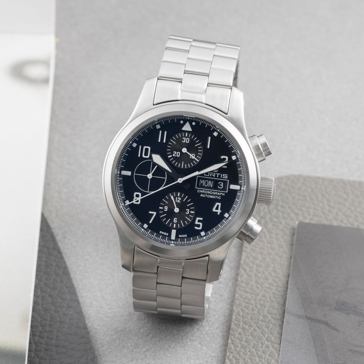 Fortis Unknown 656.10.141 (Unknown (random serial)) - Black dial 42 mm Steel case (1/8)