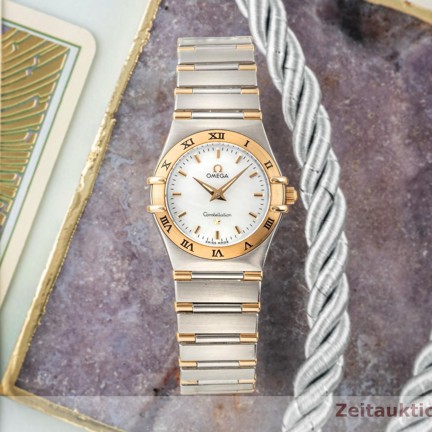 Omega Constellation Ladies 795.1202 (1999) - Silver dial 25 mm Gold/Steel case (1/8)