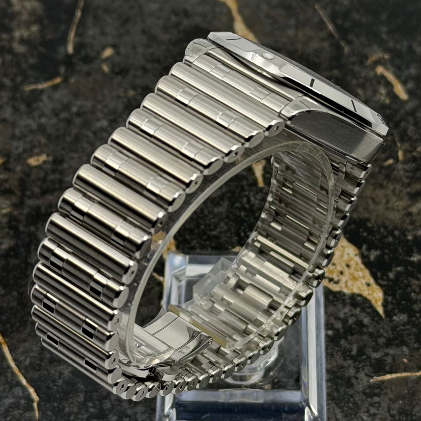 Breitling Chronomat GMT A32398101A1A1 (2026) - Silver dial 40 mm Steel case (8/8)