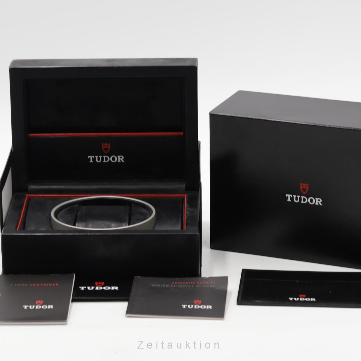 Tudor Fastrider Black Shield 42000CN - (7/8)