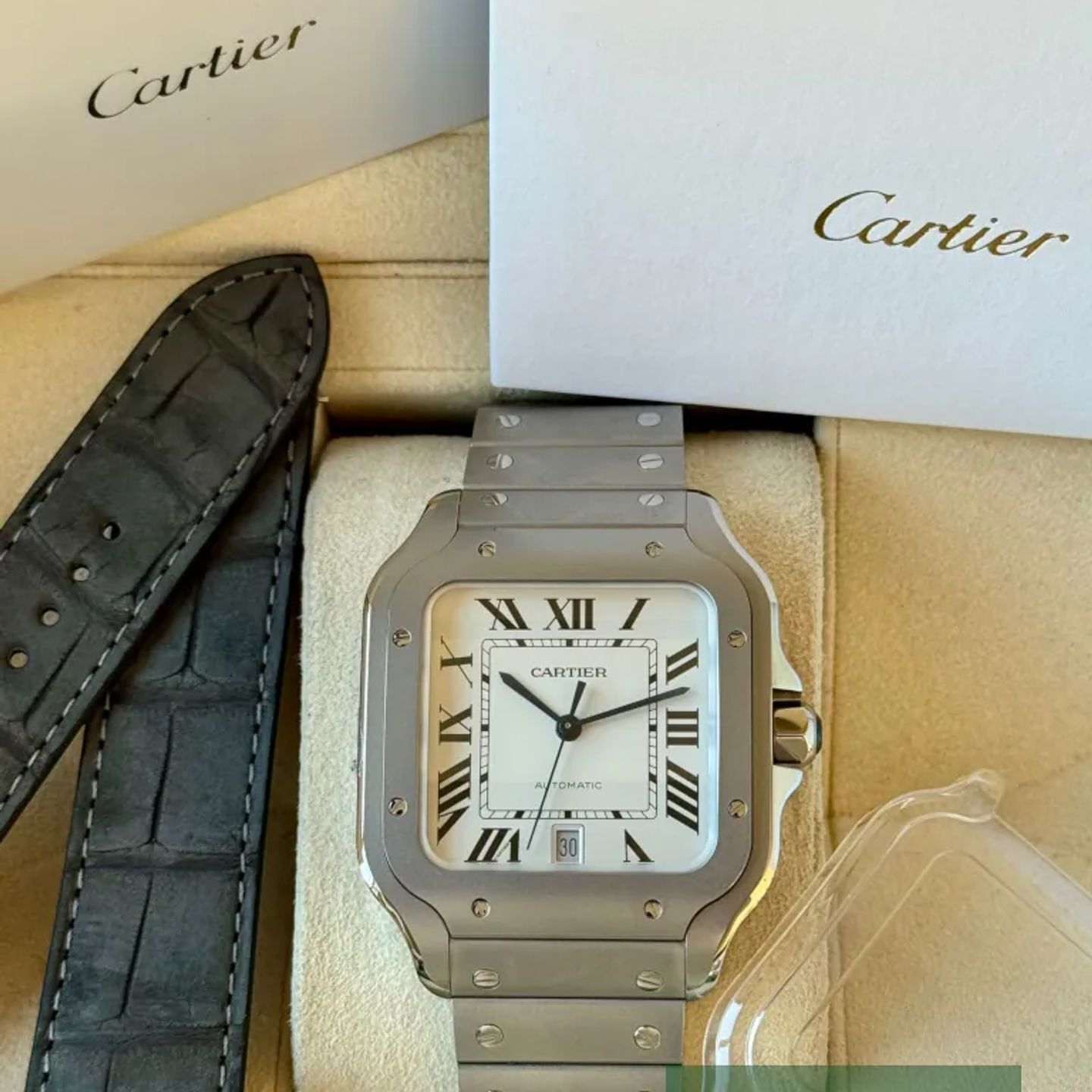 Cartier Santos WSSA0089 (2026) - White dial 39 mm Titanium case (7/7)