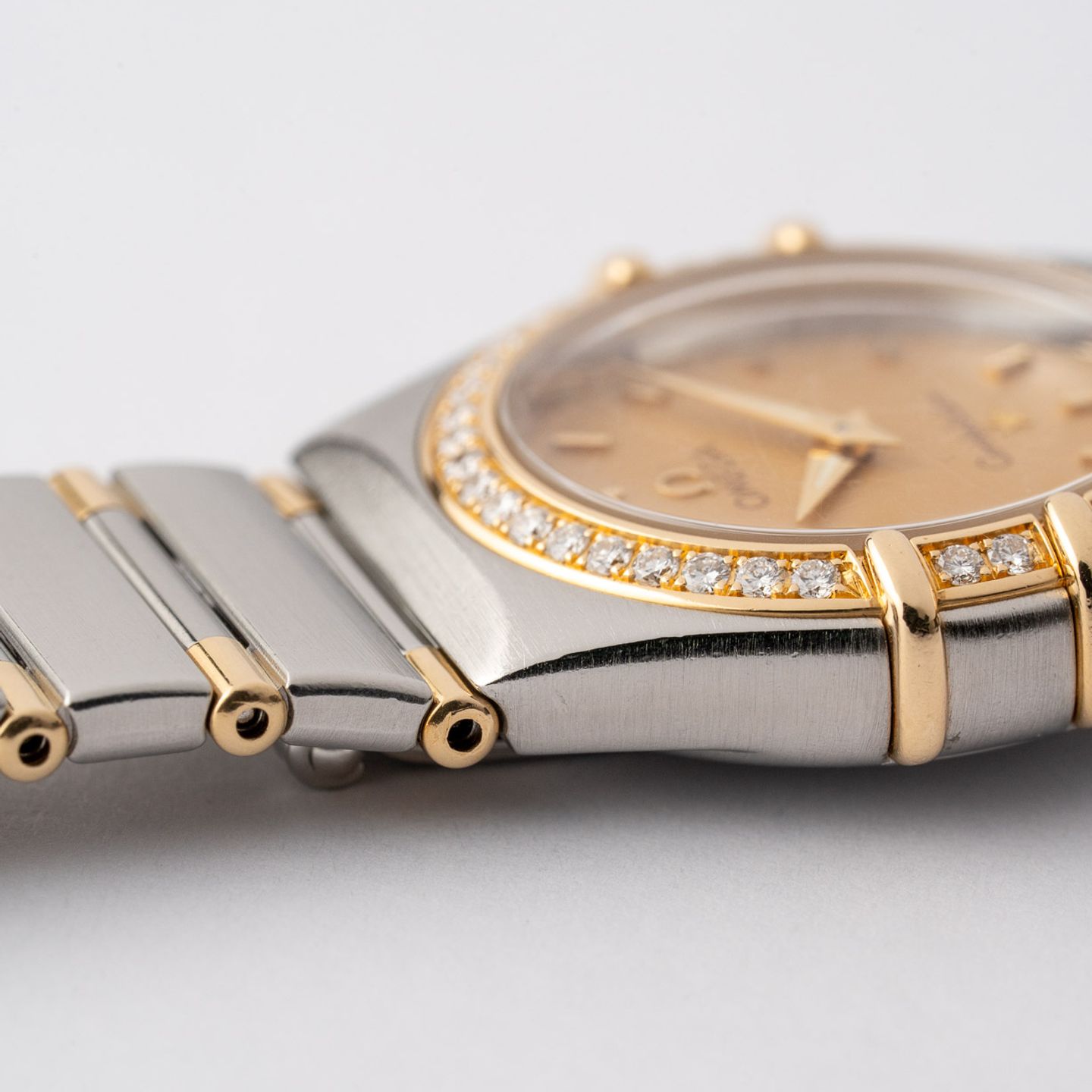 Omega Constellation Quartz 895.1201 (1995) - Champagne dial 25 mm Gold/Steel case (8/8)