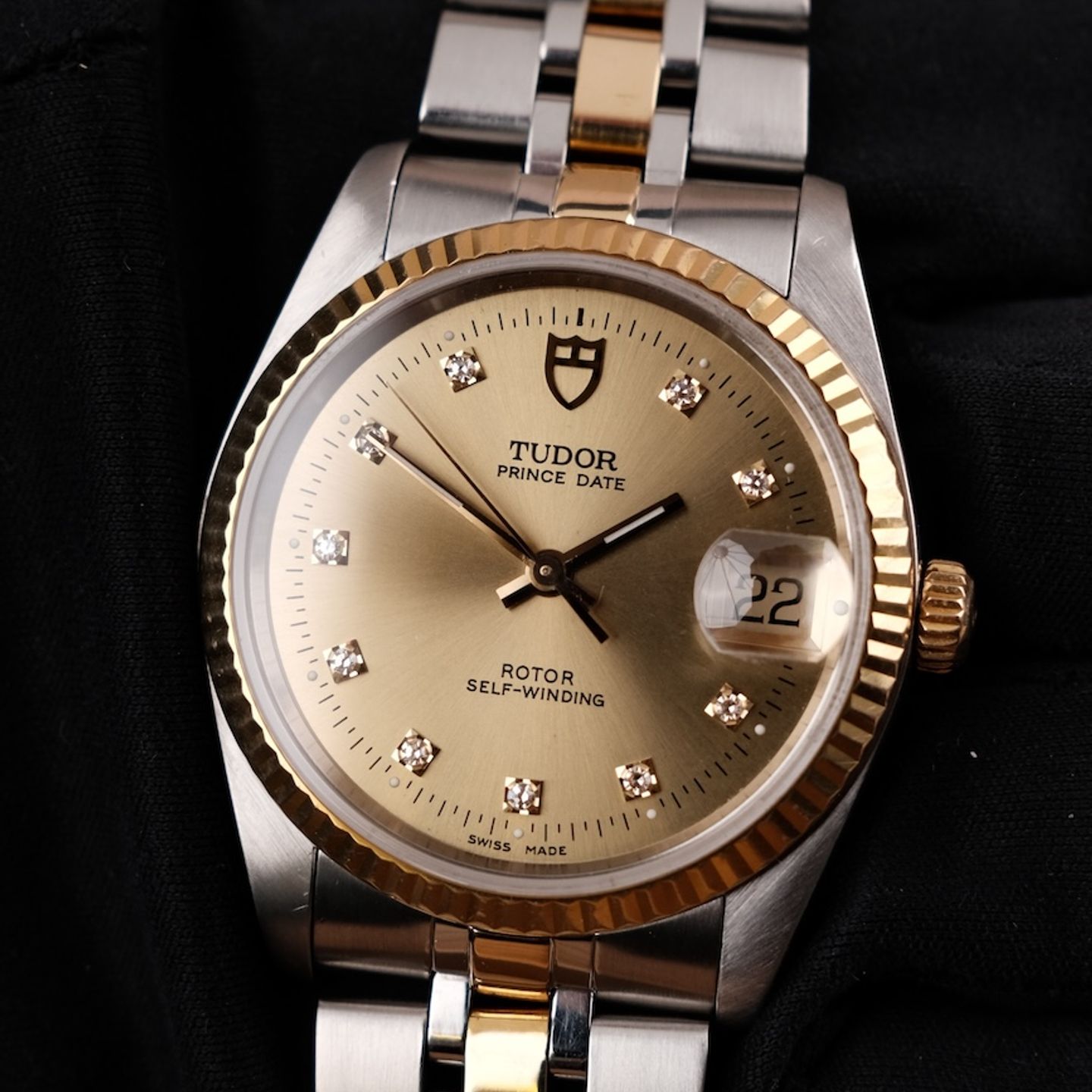 Tudor Prince Date 74033 (2003) - 34 mm Gold/Steel case (2/8)