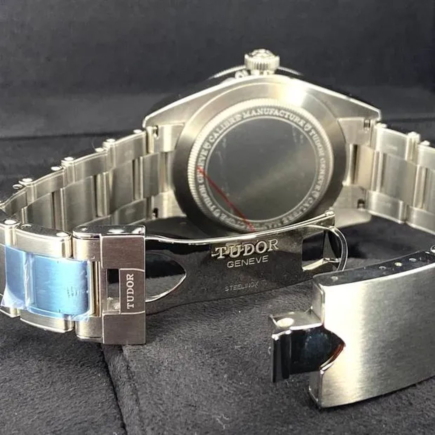 Tudor Black Bay Fifty-Eight 79030B (2023) - Blue dial 39 mm Steel case (4/6)