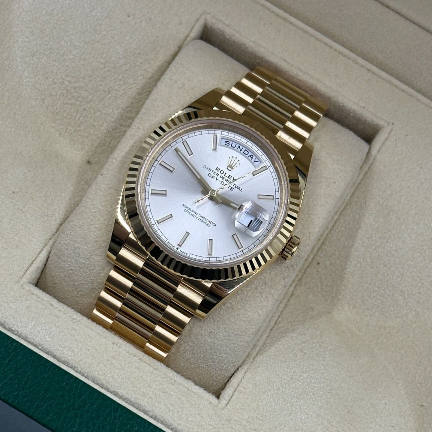 Rolex Day-Date 40 228238 (2023) - Zilver wijzerplaat 40mm Geelgoud (8/8)