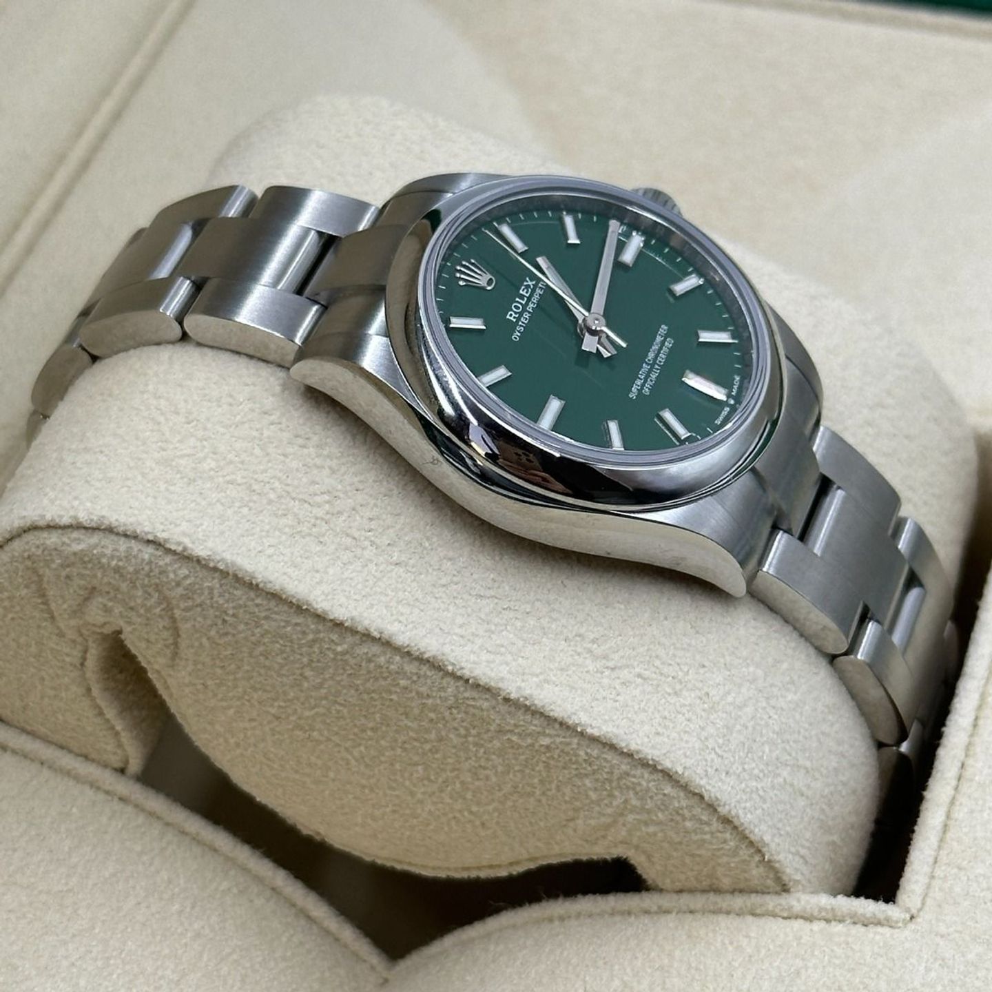 Rolex Oyster Perpetual 31 277200 (2022) - Green dial 31 mm Steel case (6/8)