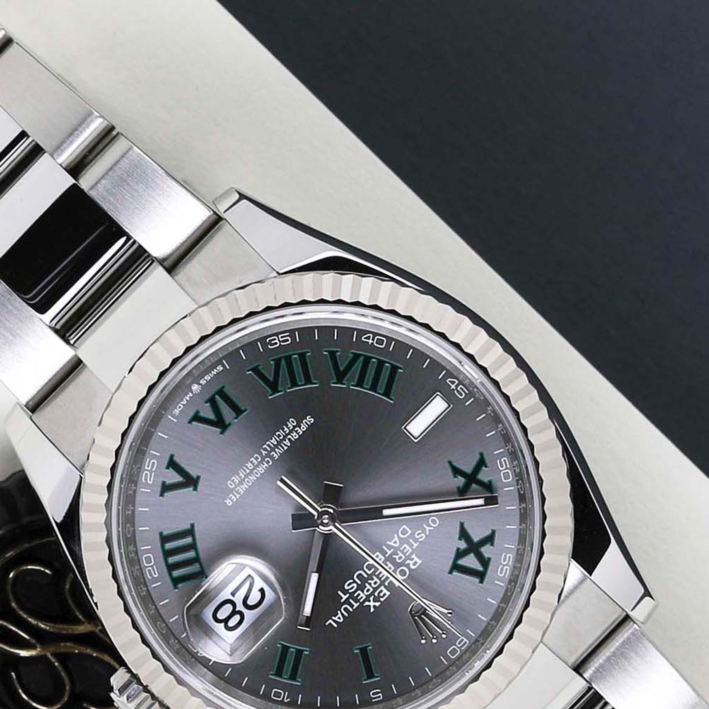 Rolex Datejust 36 126234 (2024) - Grijs wijzerplaat 36mm Staal (4/8)