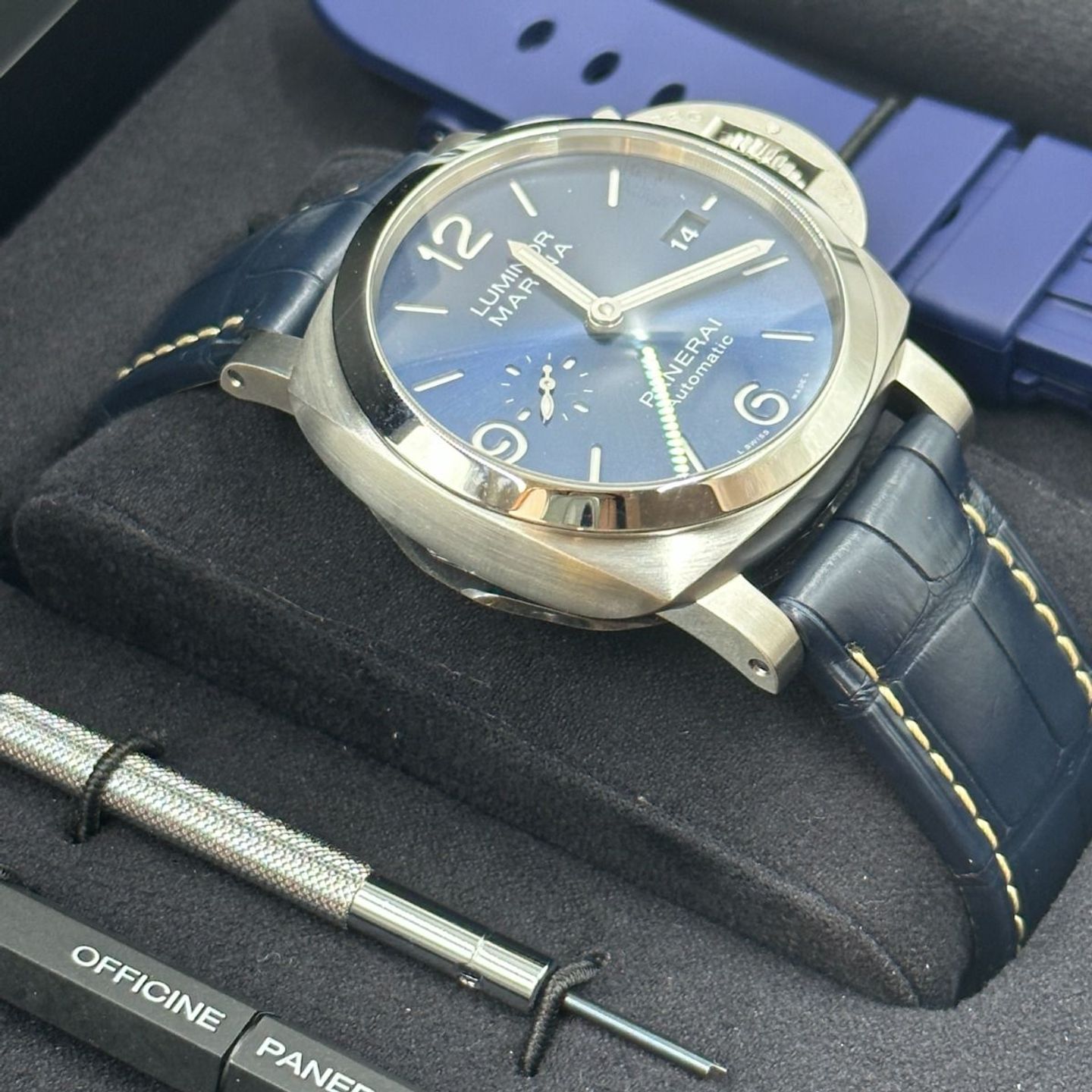 Panerai Luminor Marina PAM01313 (2024) - Blauw wijzerplaat 44mm Staal (6/8)