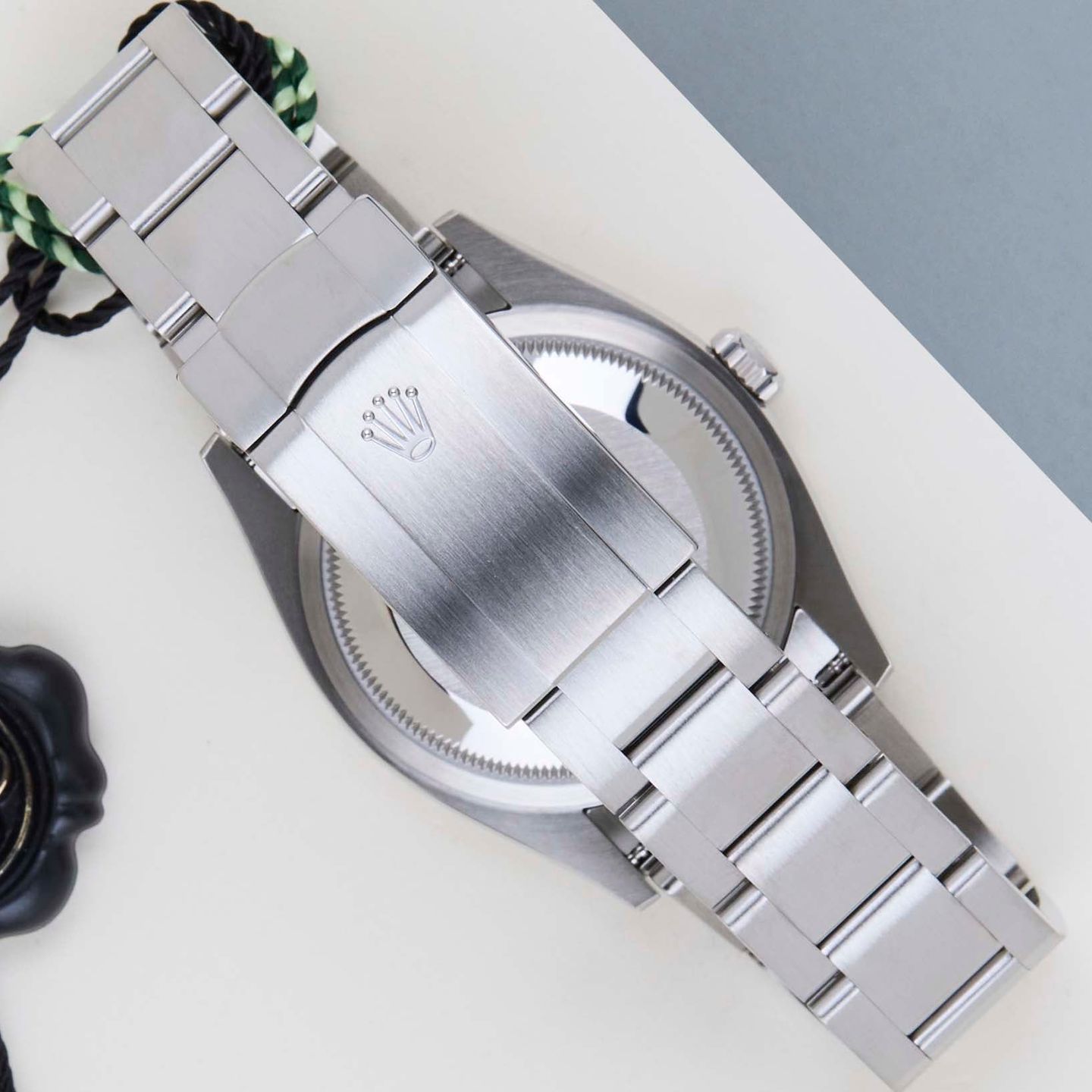 Rolex Oyster Perpetual 36 126000 - (6/8)