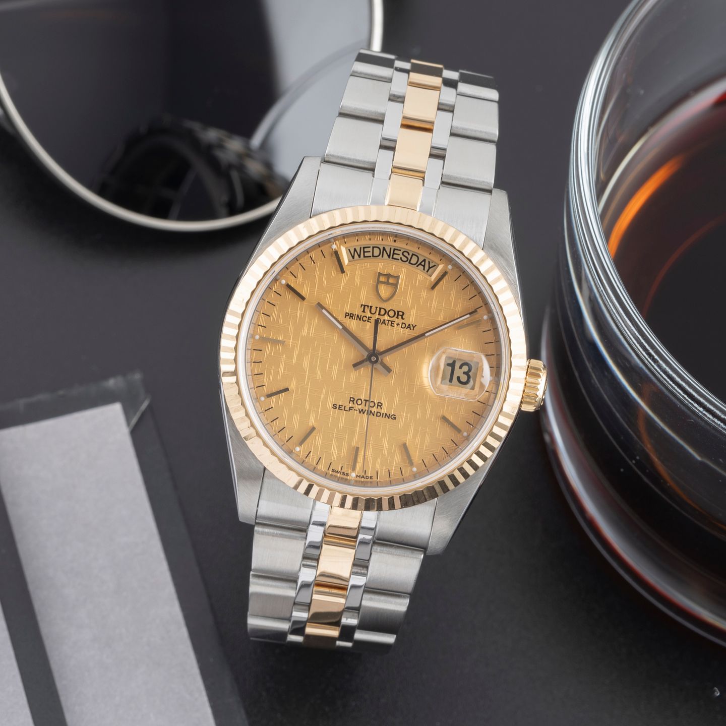 Tudor Prince Date 76213 - (1/8)