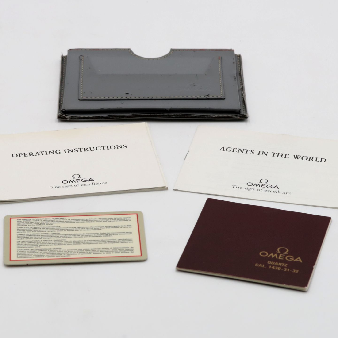 Omega Seamaster 5810.45.00 (Unknown (random serial)) - Black dial 34 mm Titanium case (5/8)