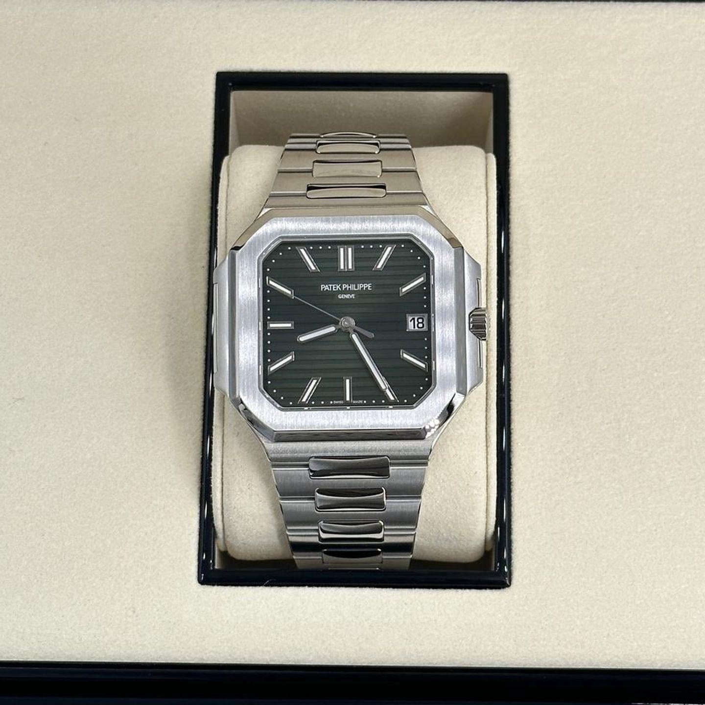 Patek Philippe Cubitus 5821/1A-001 - (4/10)