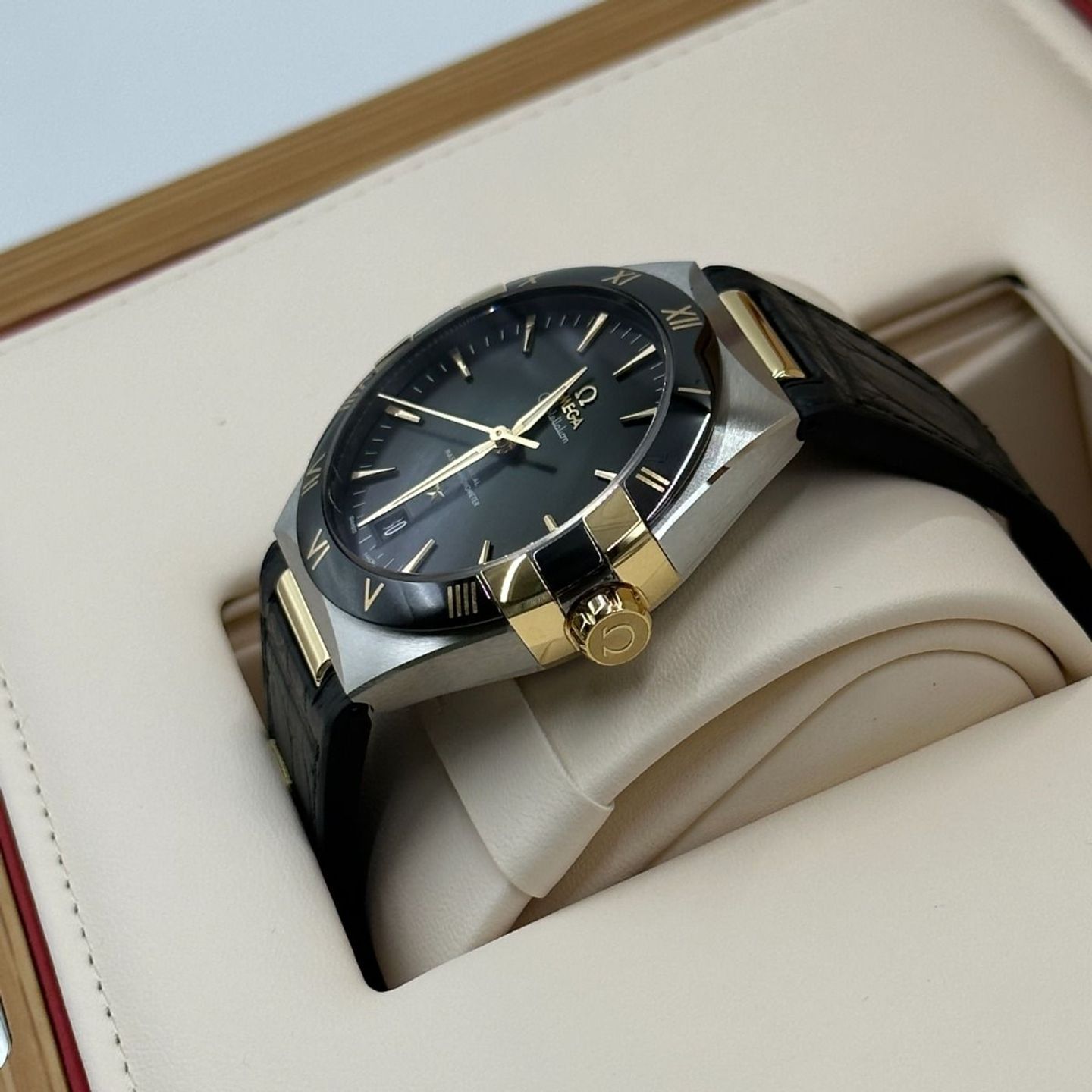 Omega Constellation 131.23.41.21.10.001 - (6/8)