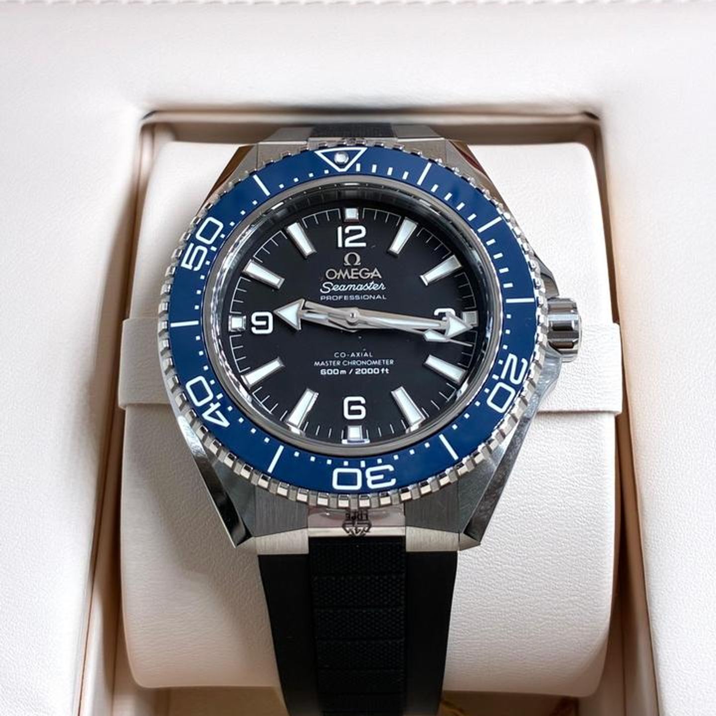 Omega Seamaster Planet Ocean 217.32.42.21.01.002 - (4/10)