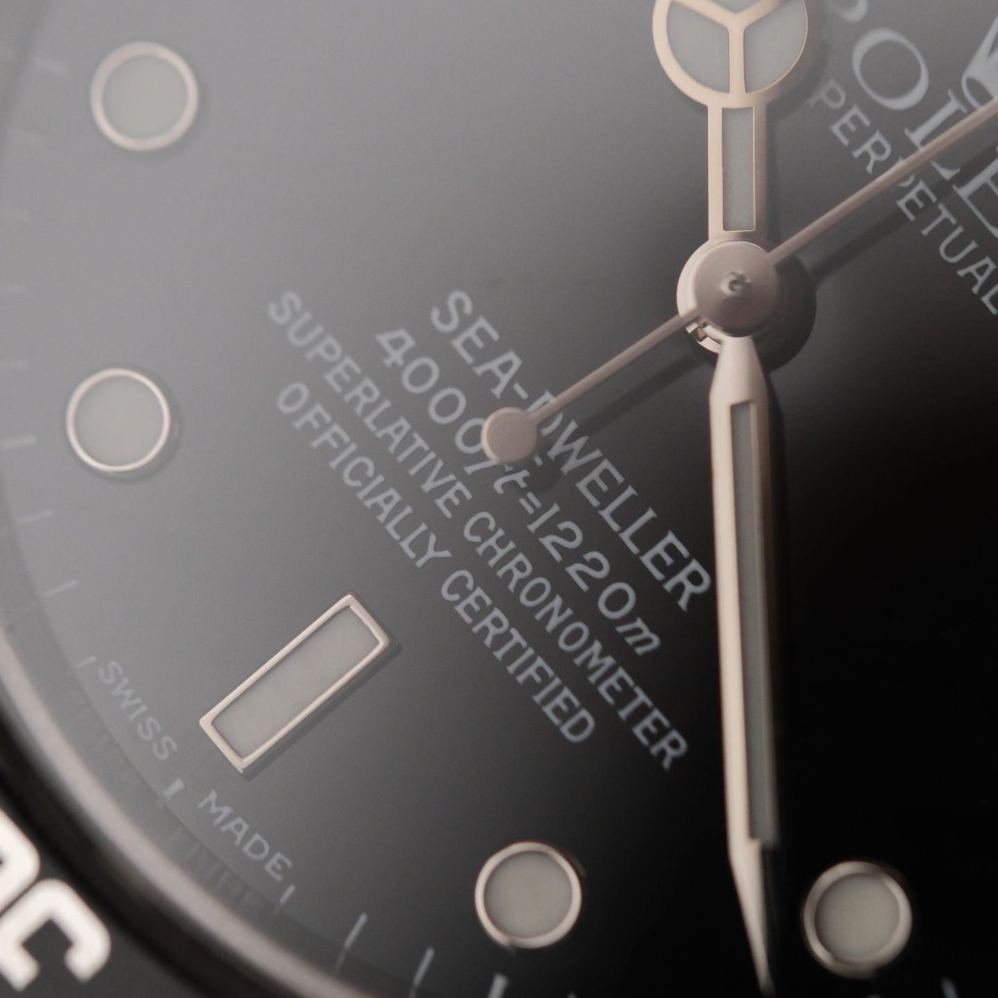 Rolex Sea-Dweller 4000 16600 (Unknown (random serial)) - Black dial 40 mm Steel case (6/7)