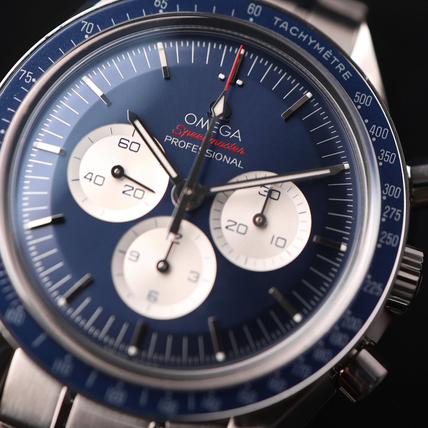Omega Speedmaster Professional Moonwatch 522.30.42.30.03.001 (2019) - Blue dial 42 mm Steel case (2/3)