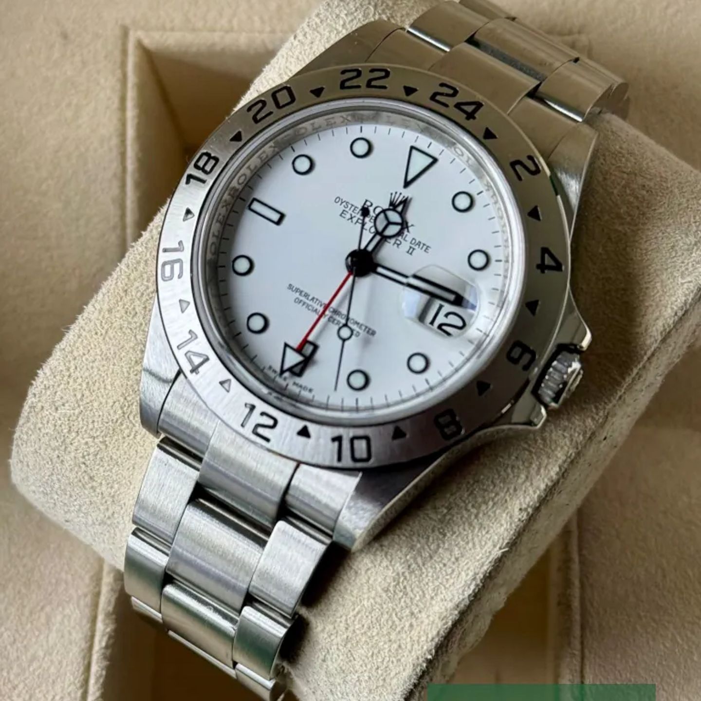 Rolex Explorer II 16570 - (3/7)