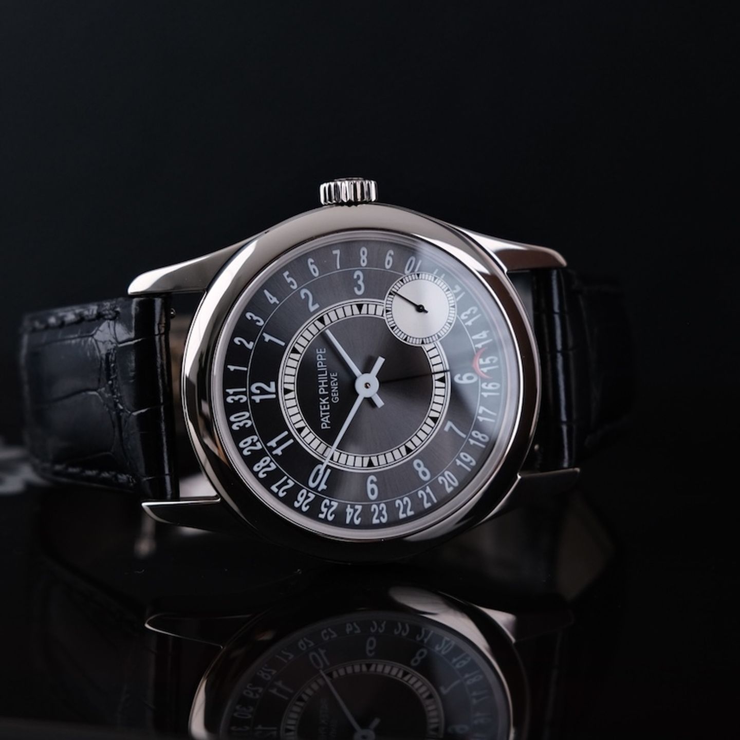 Patek Philippe Calatrava 6000G (2011) - Black dial 38 mm White Gold case (2/8)