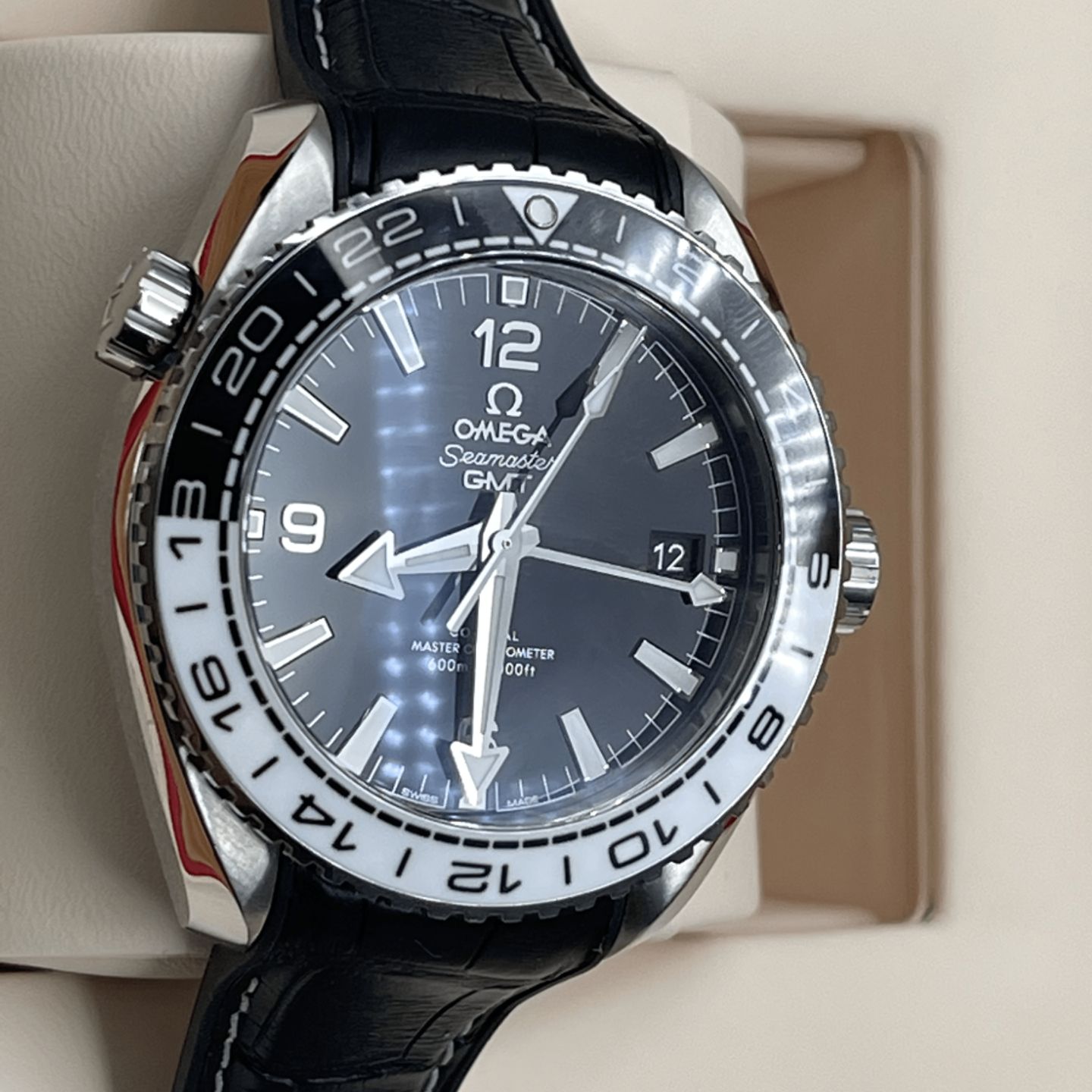 Omega Seamaster Planet Ocean 215.33.44.22.01.001 - (7/8)