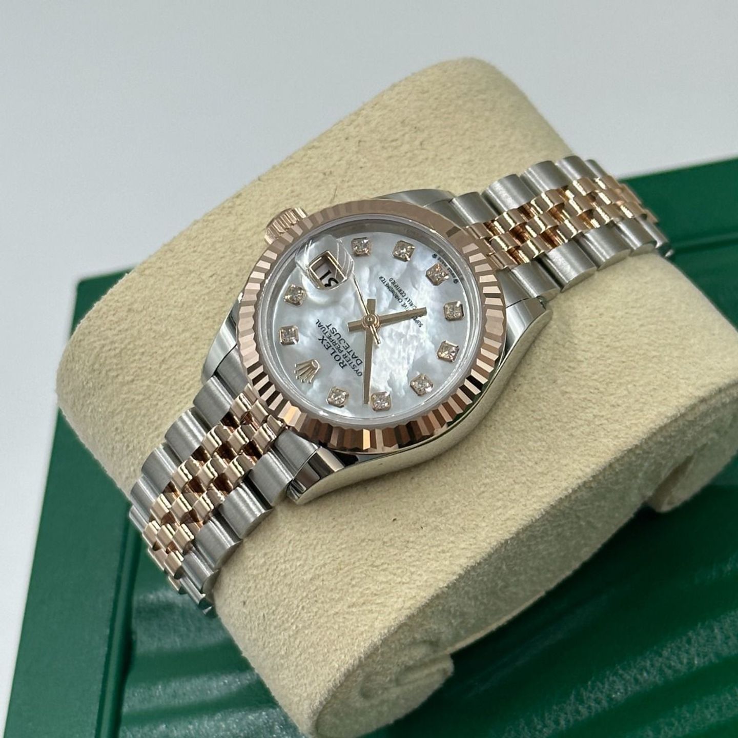 Rolex Lady-Datejust 279171 (2024) - Pearl dial 28 mm Steel case (8/8)