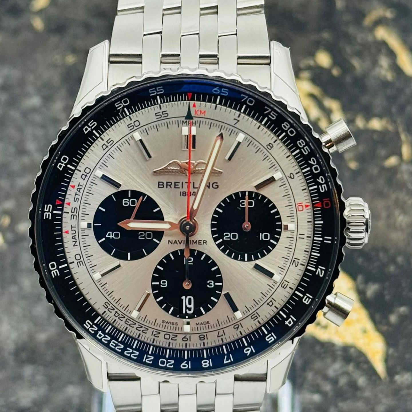 Breitling Navitimer 1 B01 Chronograph AB0138241G1A1 - (2/8)