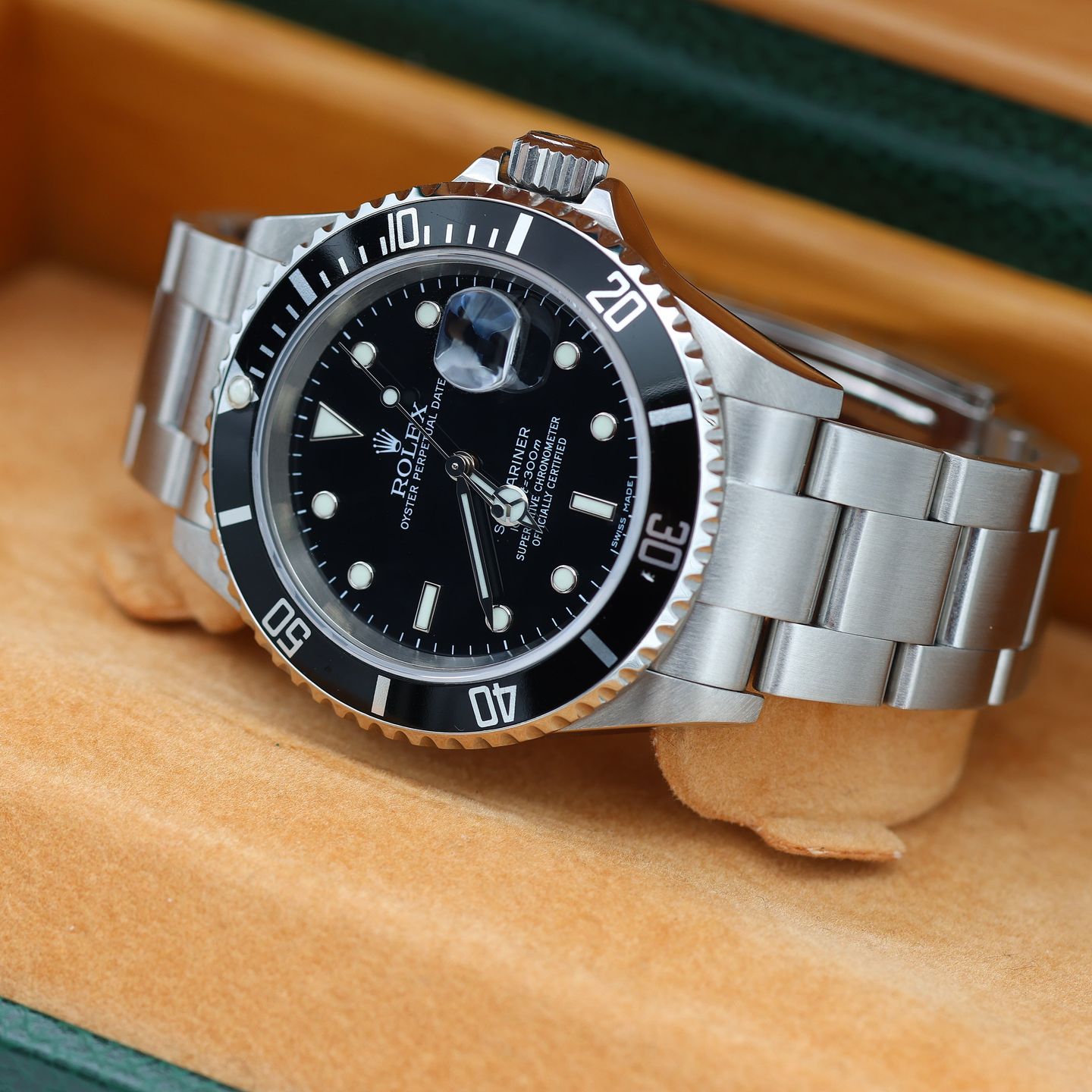 Rolex Submariner Date 16610T (Onbekend (willekeurig serienummer)) - 40mm Staal (2/8)