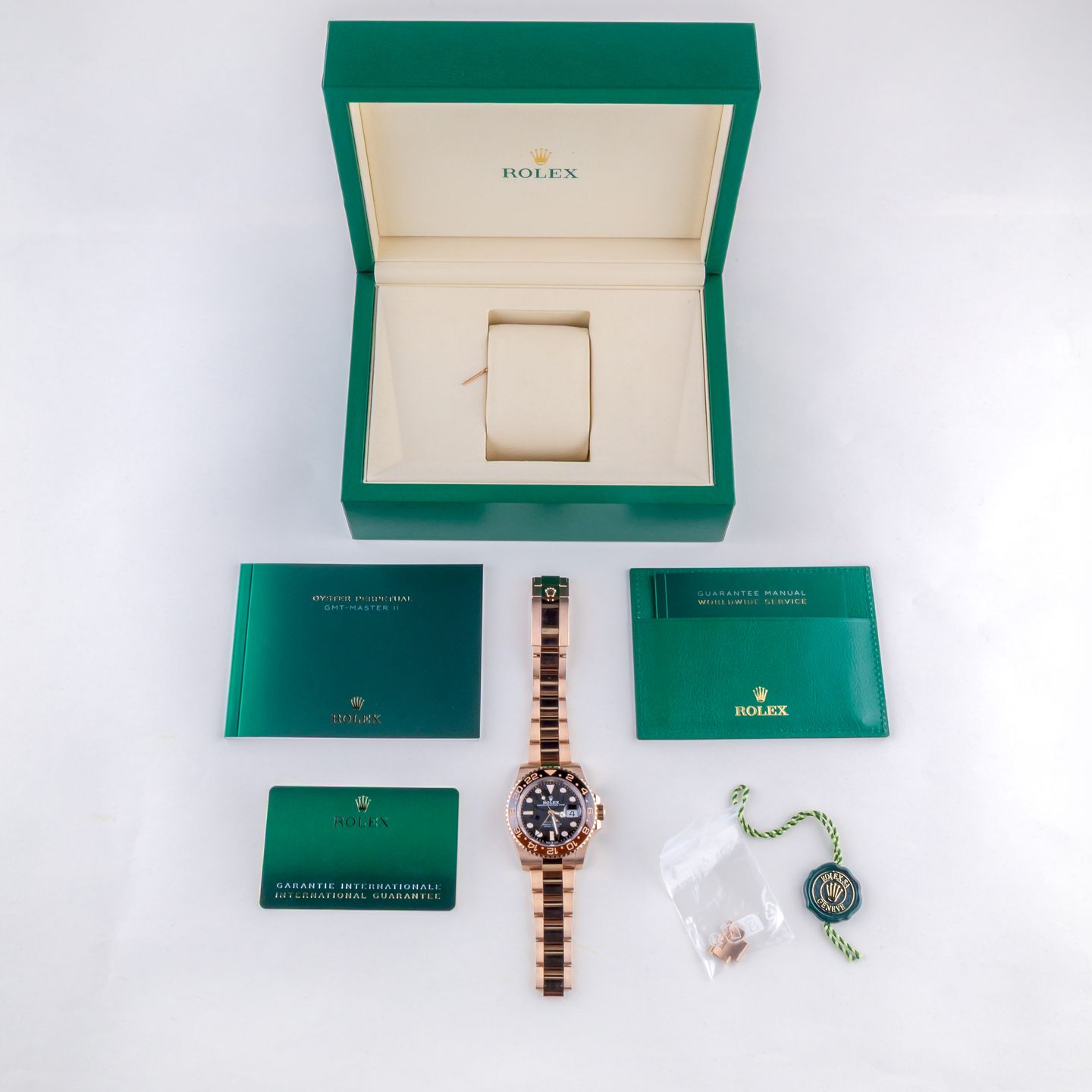 Rolex GMT-Master II 126715CHNR (2025) - Black dial 40 mm Rose Gold case (8/8)