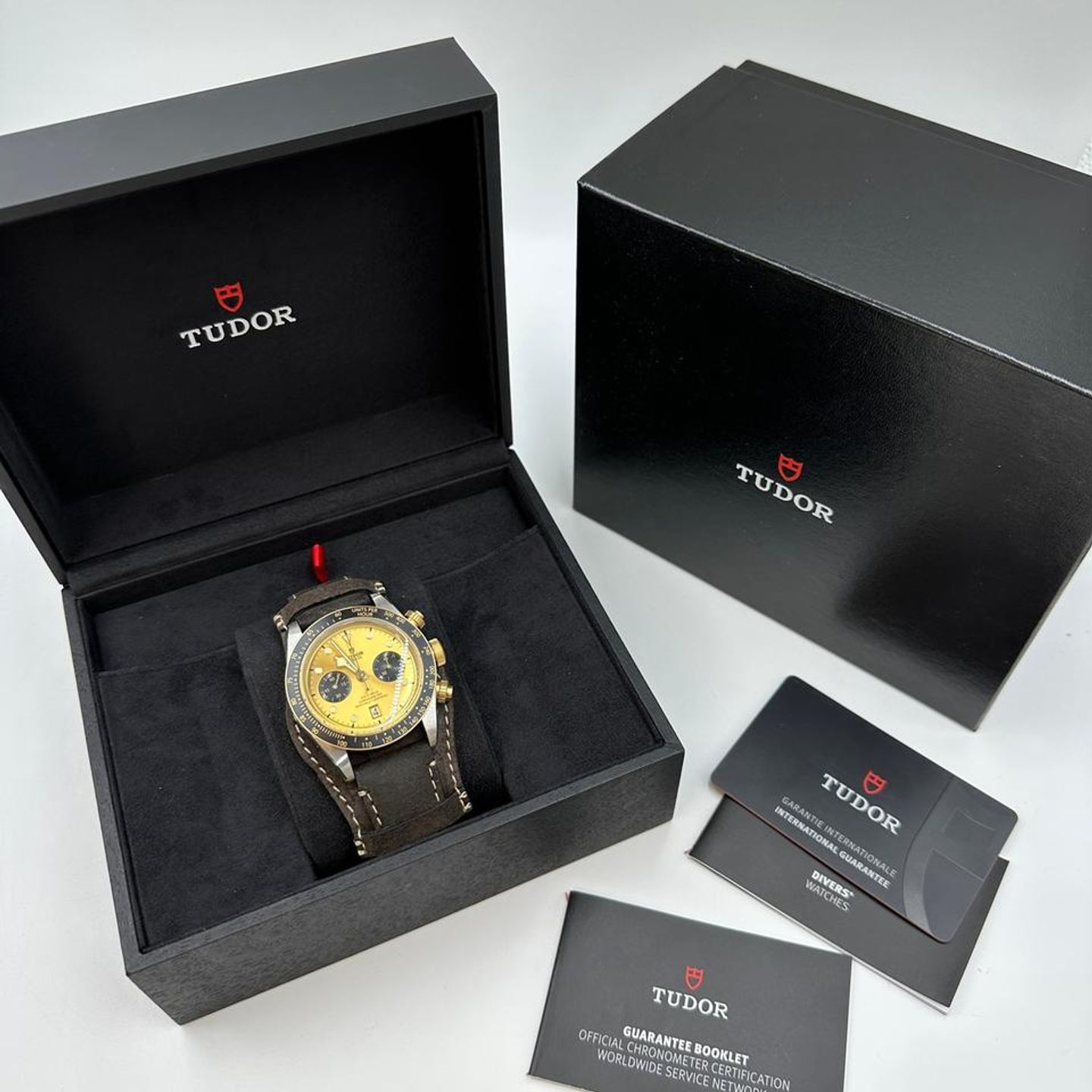 Tudor Black Bay 79363N - (9/10)