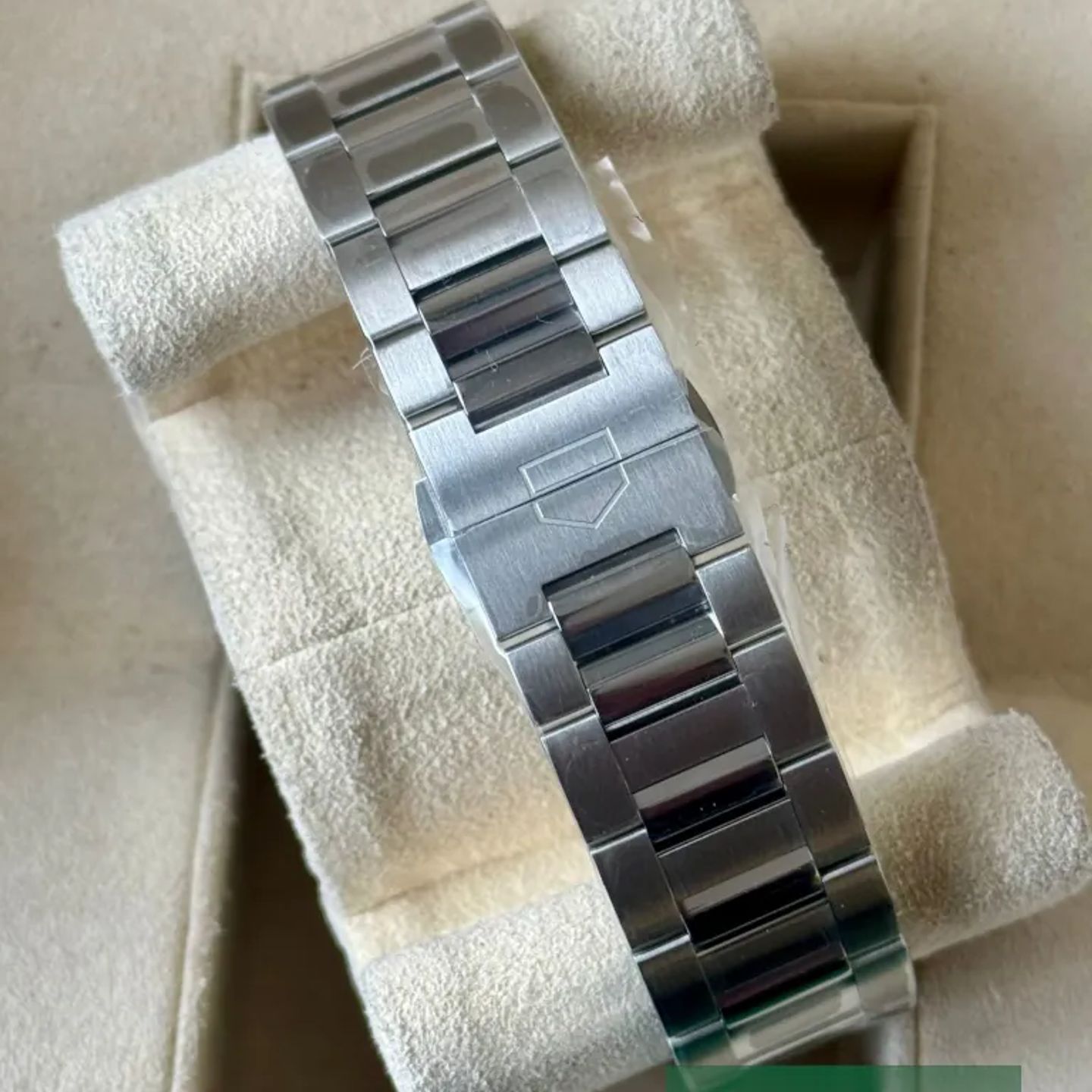 TAG Heuer Carrera WBN2319.BA0001 (2026) - Paars wijzerplaat 36mm Staal (6/7)