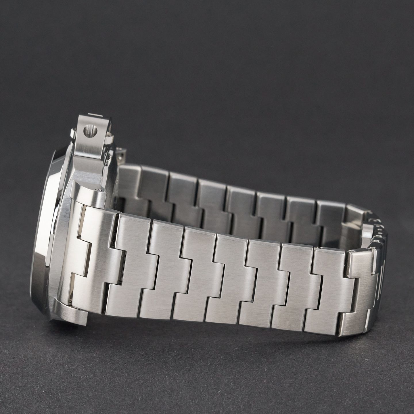 Panerai Luminor PAM00297 (2016) - Black dial 44 mm Steel case (5/8)