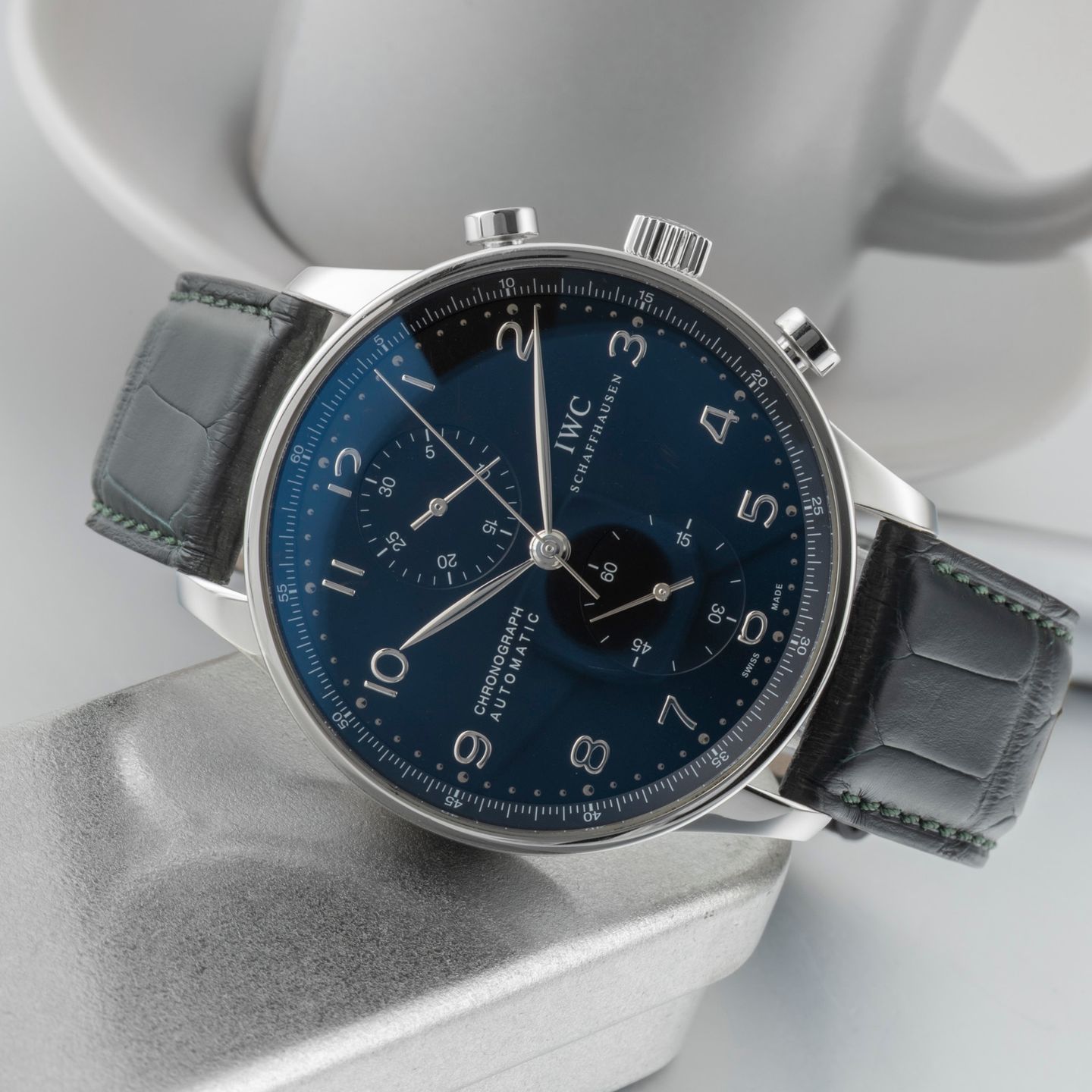 IWC Portuguese Chronograph IW371447 (Unknown (random serial)) - Black dial 41 mm Steel case (2/8)