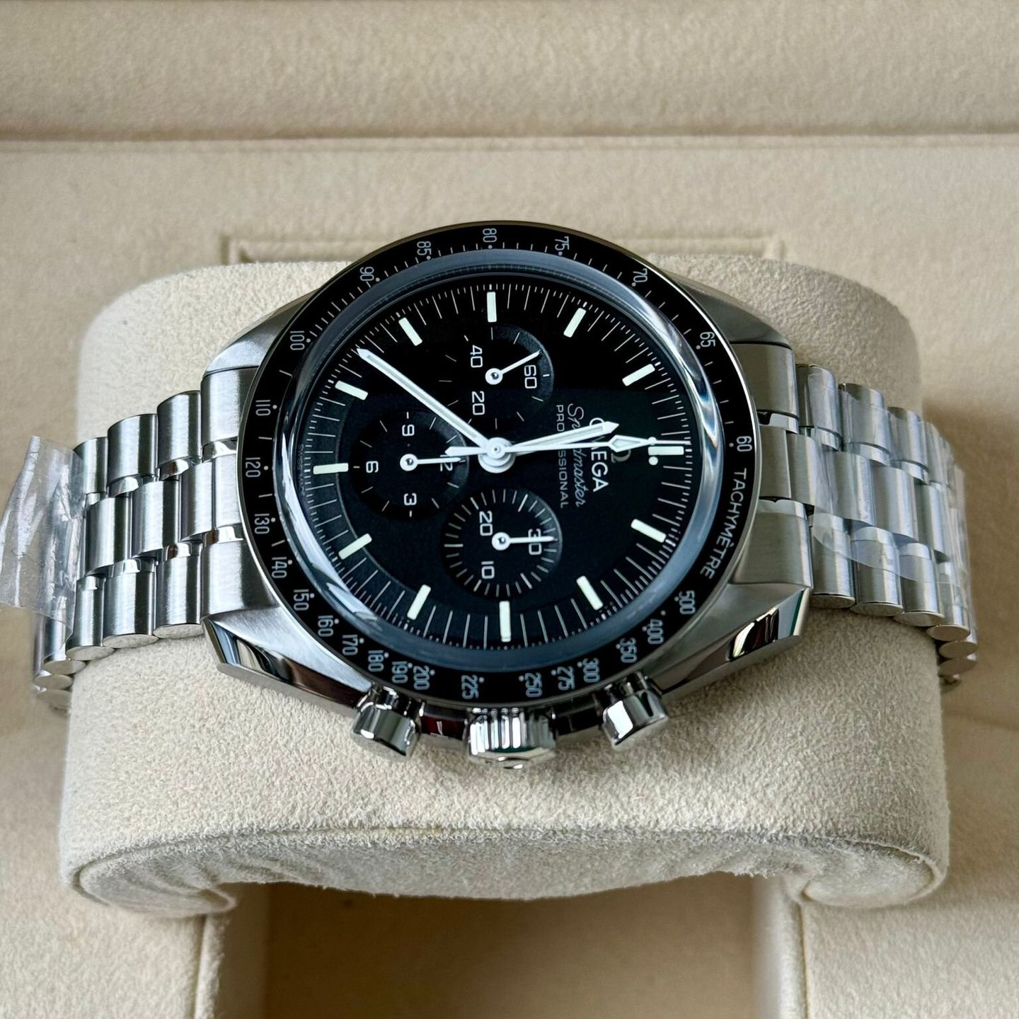 Omega Speedmaster Professional Moonwatch 310.30.42.50.01.002 (2024) - Black dial 42 mm Steel case (4/7)