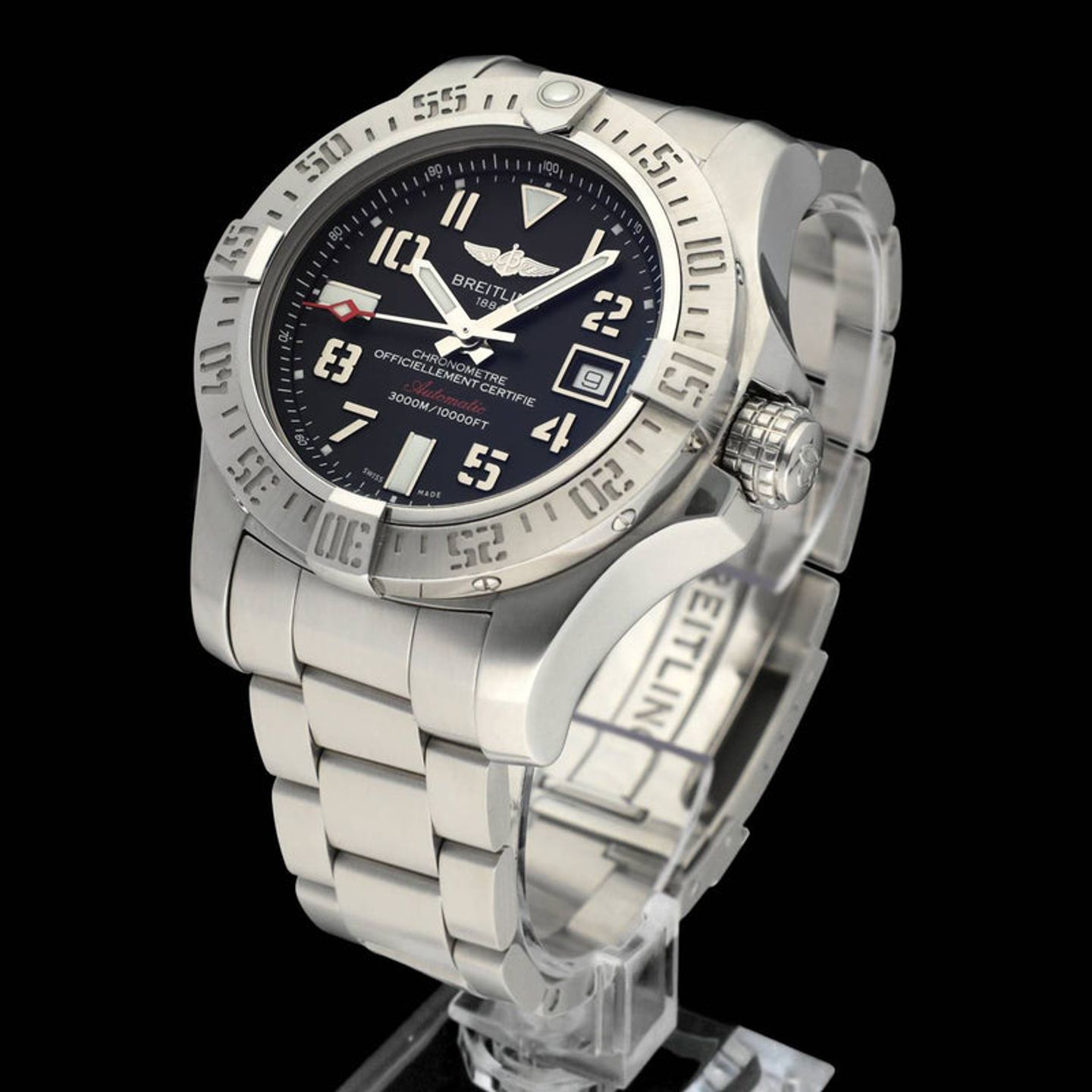 Breitling Avenger II Seawolf A17331 (2015) - Black dial 45 mm Steel case (2/7)