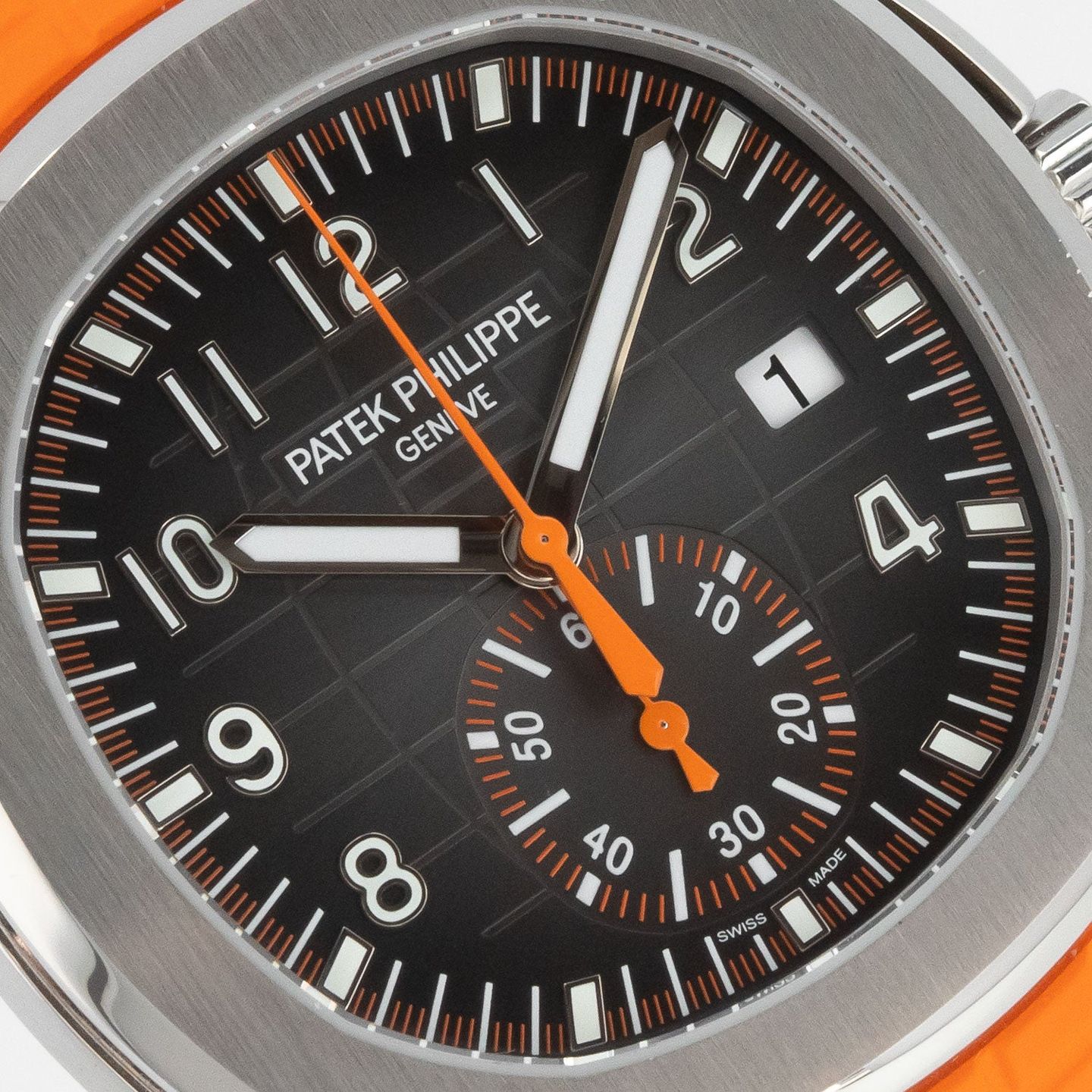 Patek Philippe Aquanaut 5968A-001 (2019) - Black dial 42 mm Steel case (3/6)