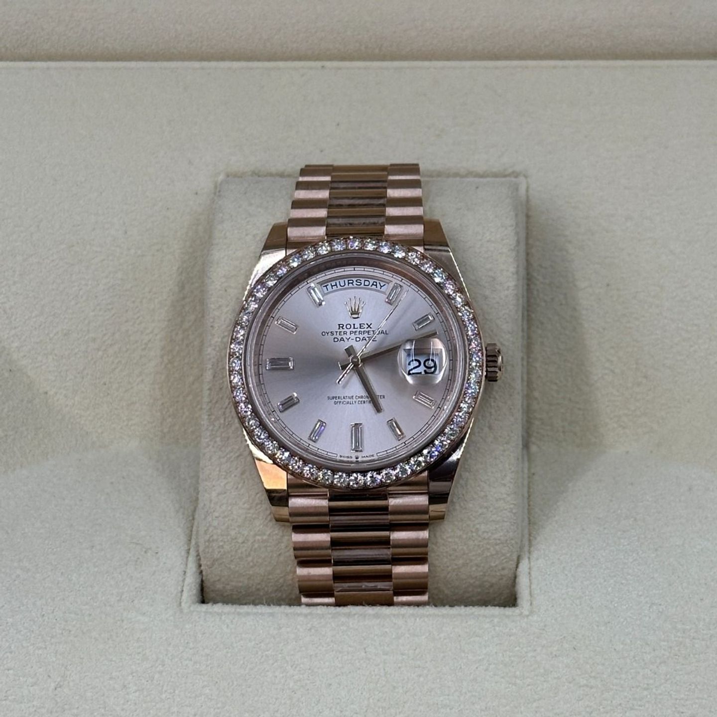 Rolex Day-Date 40 228345RBR (Onbekend (willekeurig serienummer)) - Roze wijzerplaat 40mm Roségoud (4/8)