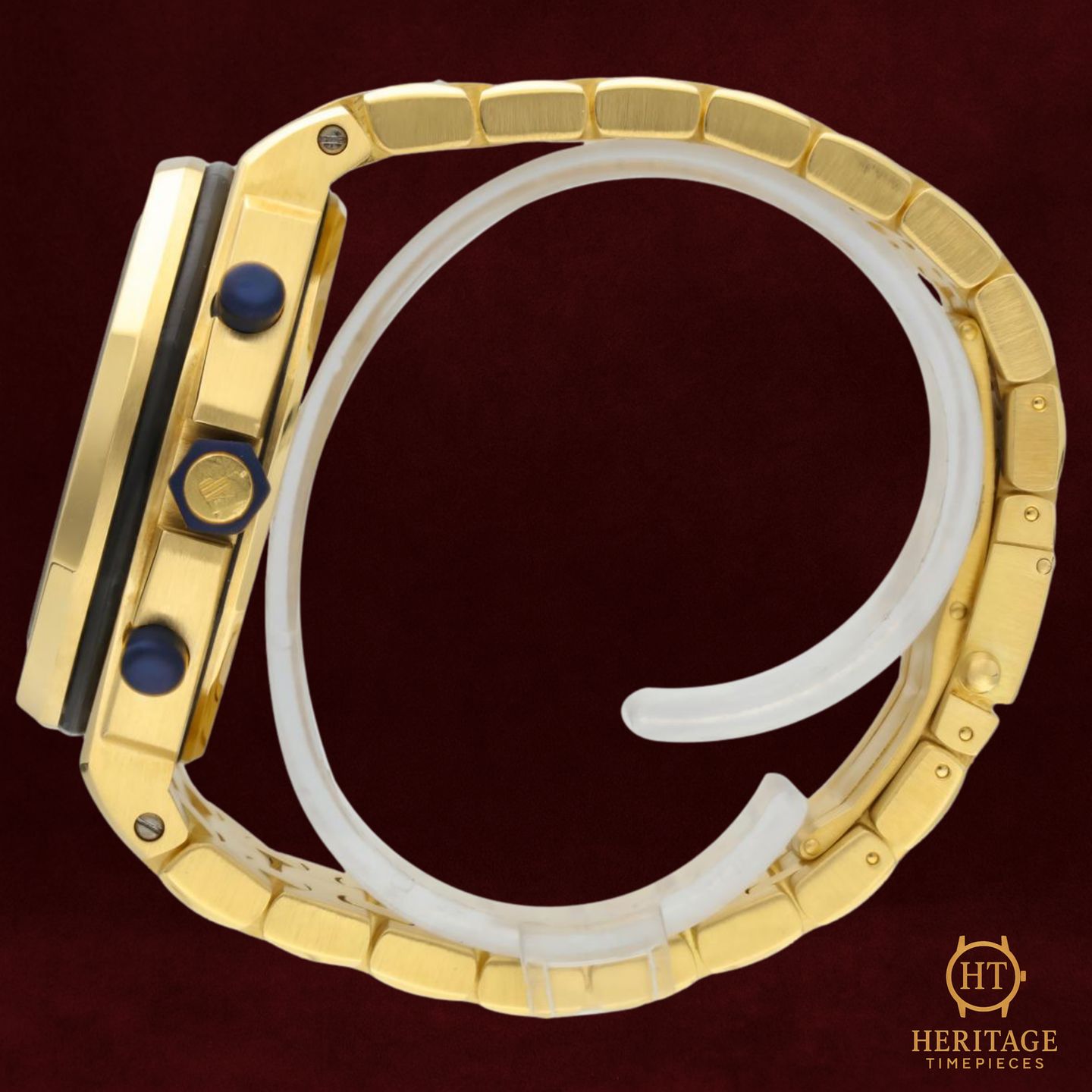 Audemars Piguet Royal Oak Offshore Chronograph 25721BA.OO.1000BA.02.A (2011) - 42mm Geelgoud (6/8)