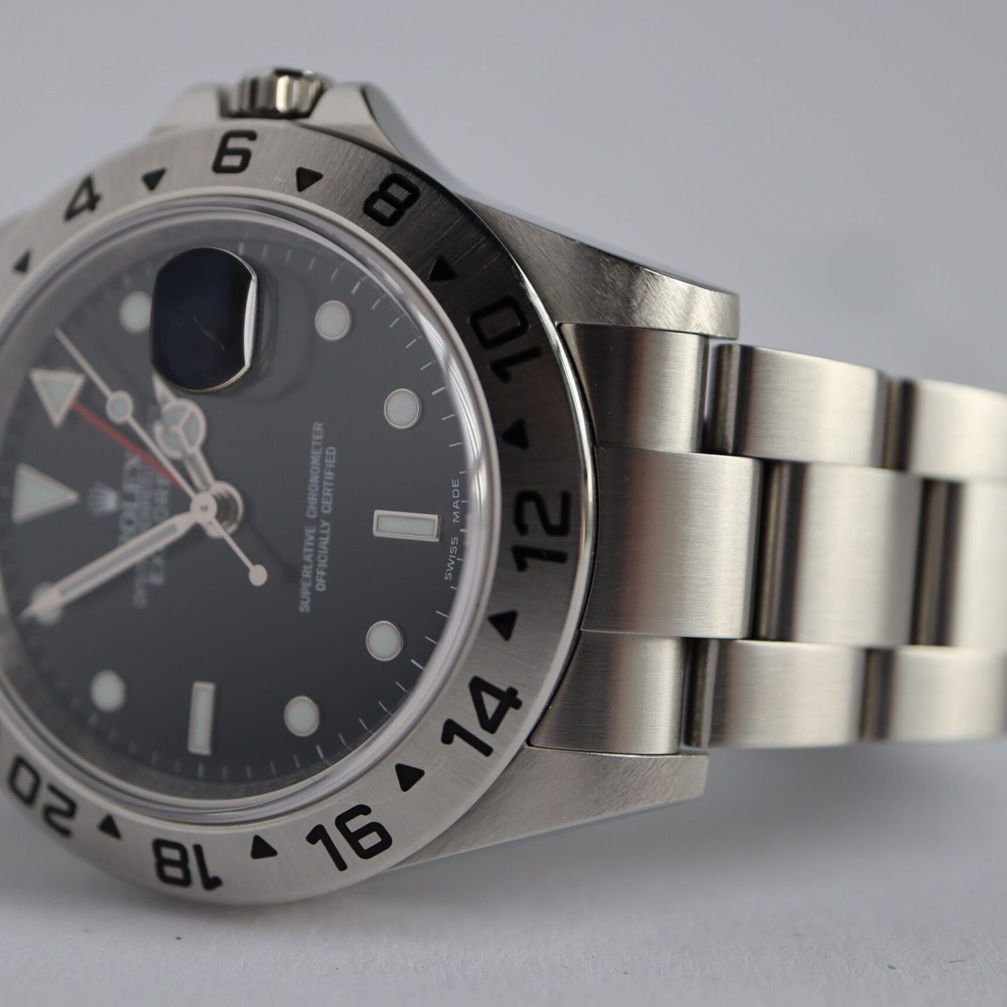 Rolex Explorer II 16570 (2014) - Black dial 40 mm Steel case (3/8)