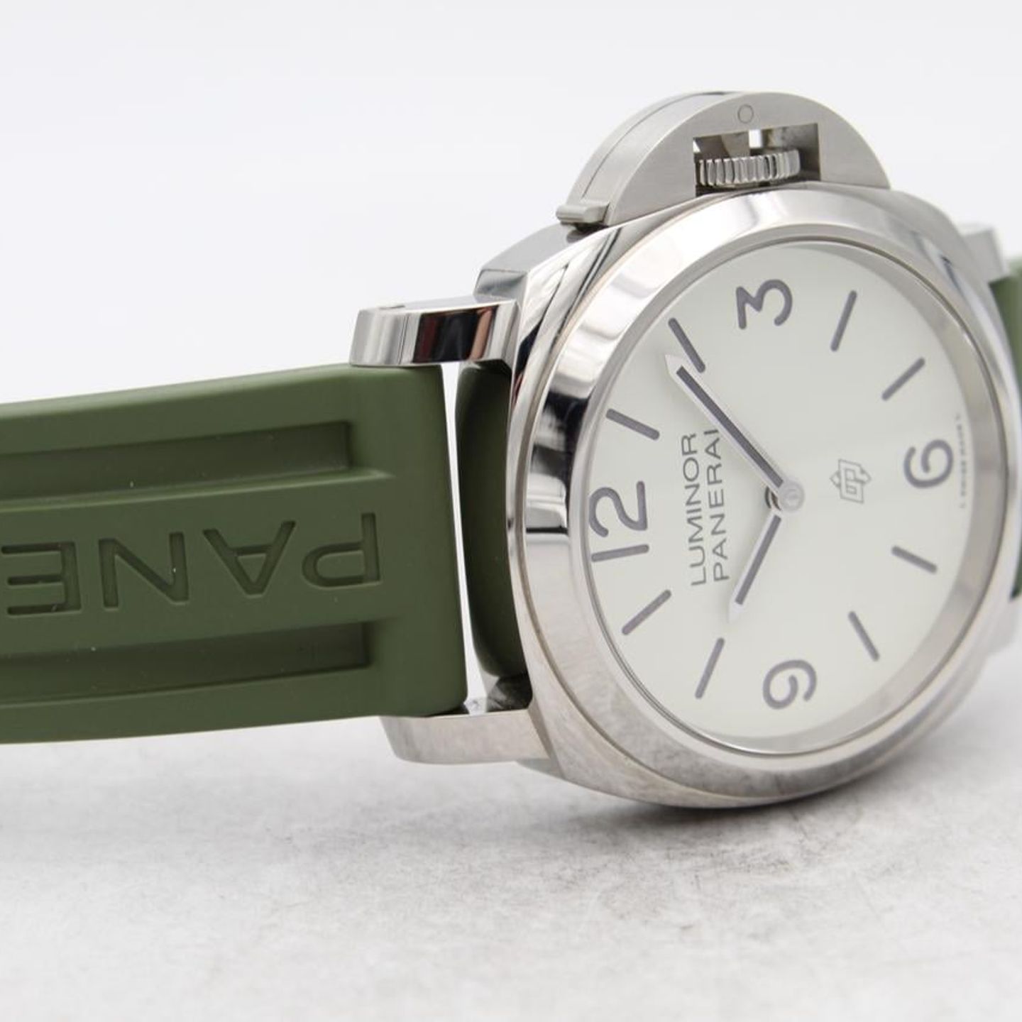 Panerai Luminor Base PAM01087 - (7/10)