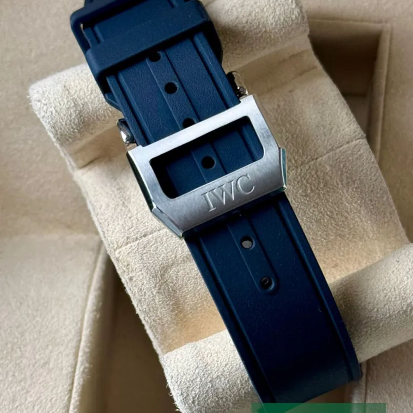 IWC Big Pilot IW329303 (2021) - Blue dial 43 mm Steel case (6/7)