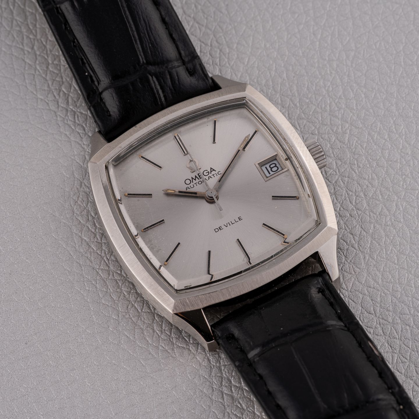 Omega De Ville 166.075 (1970) - Silver dial 33 mm Steel case (2/8)
