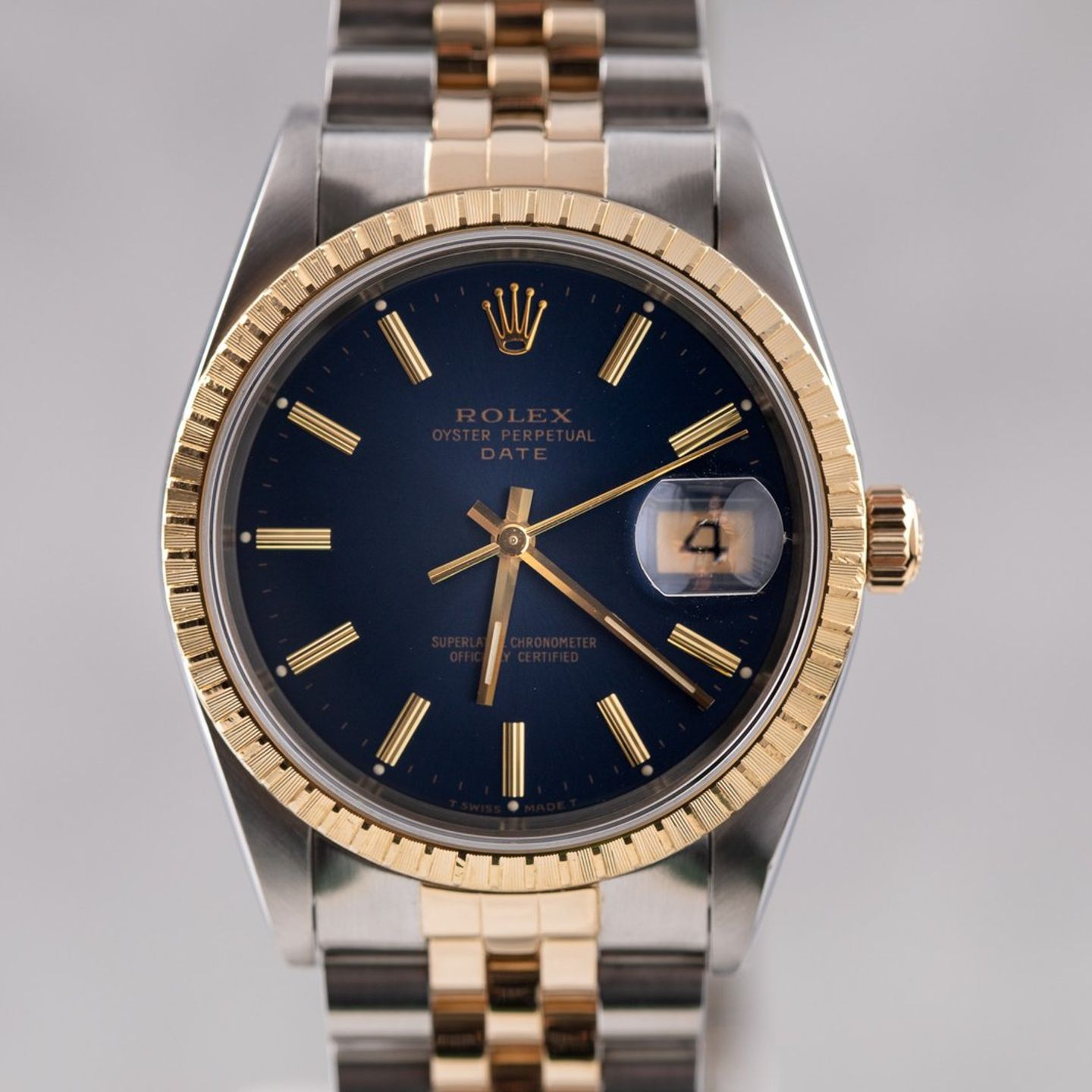 Rolex Oyster Perpetual Date 15223 - (2/8)