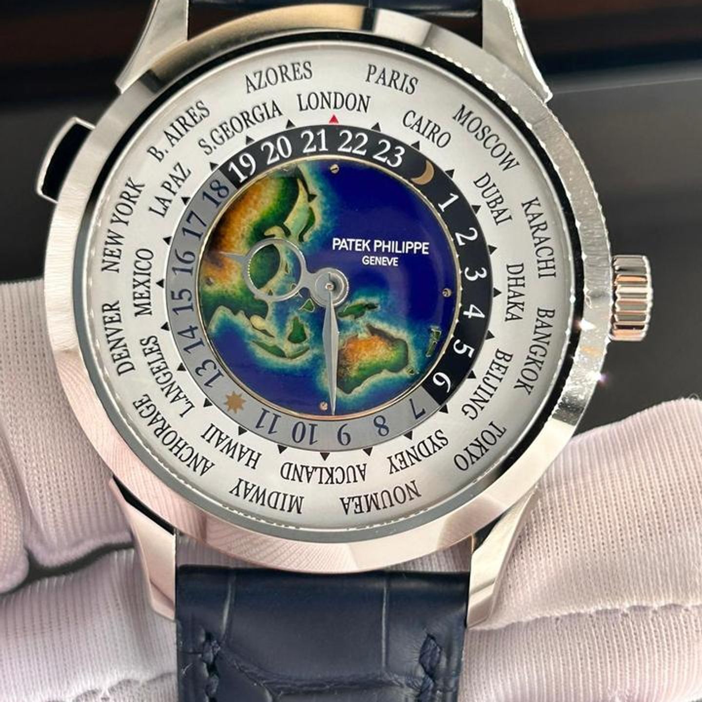 Patek Philippe World Time 5231G-001 - (1/10)
