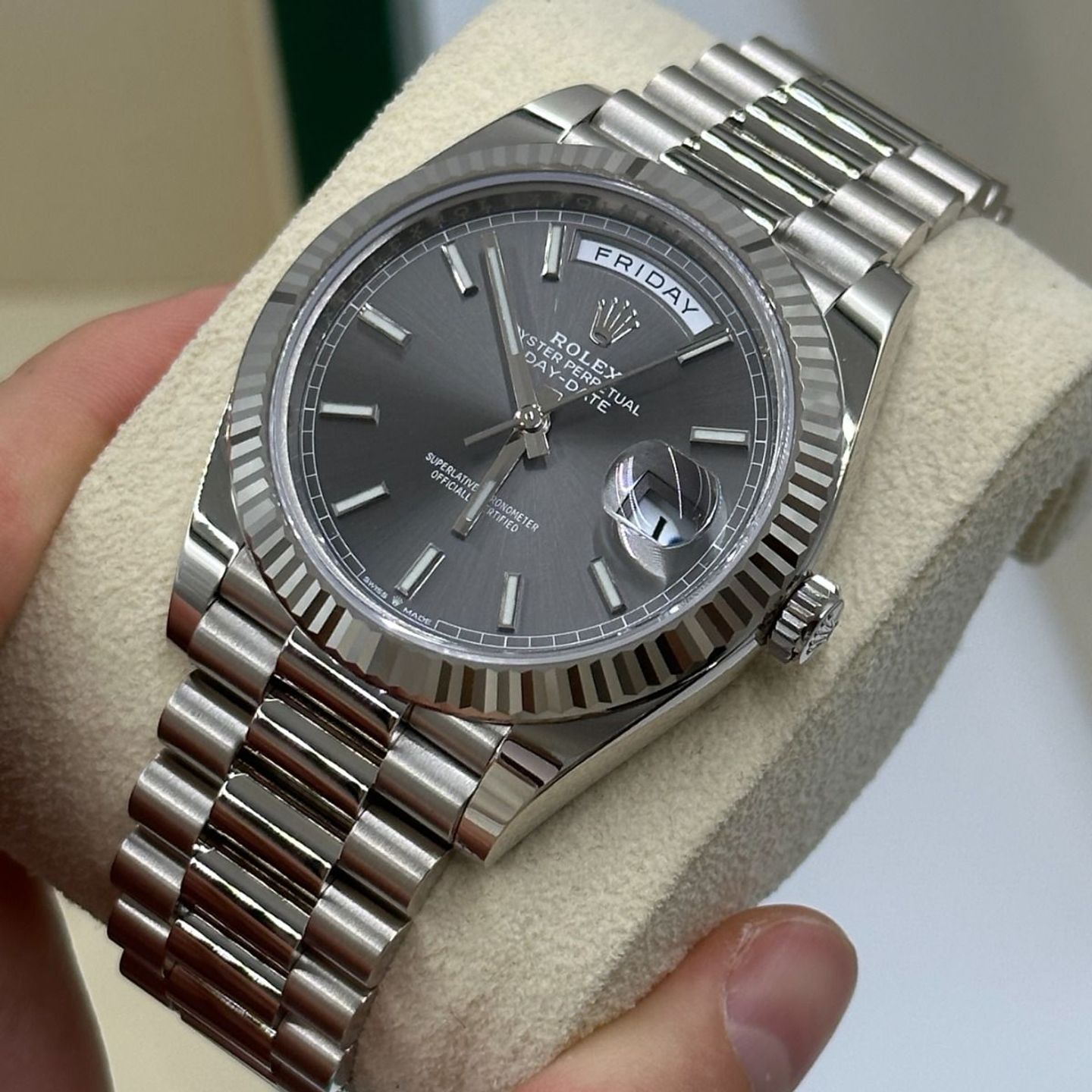 Rolex Day-Date 40 228239 (2022) - Grey dial 40 mm White Gold case (8/8)