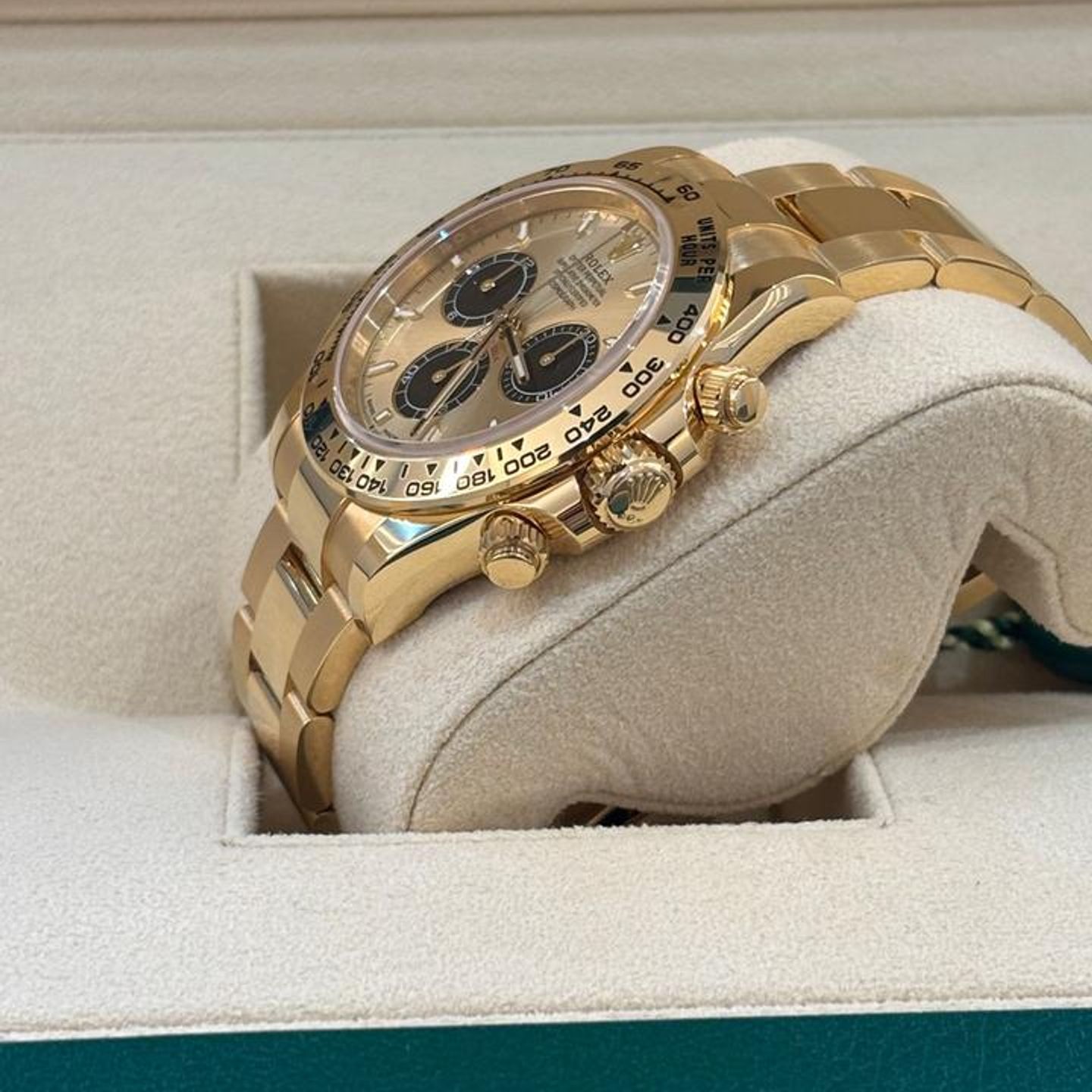 Rolex Daytona 126508 - (3/9)