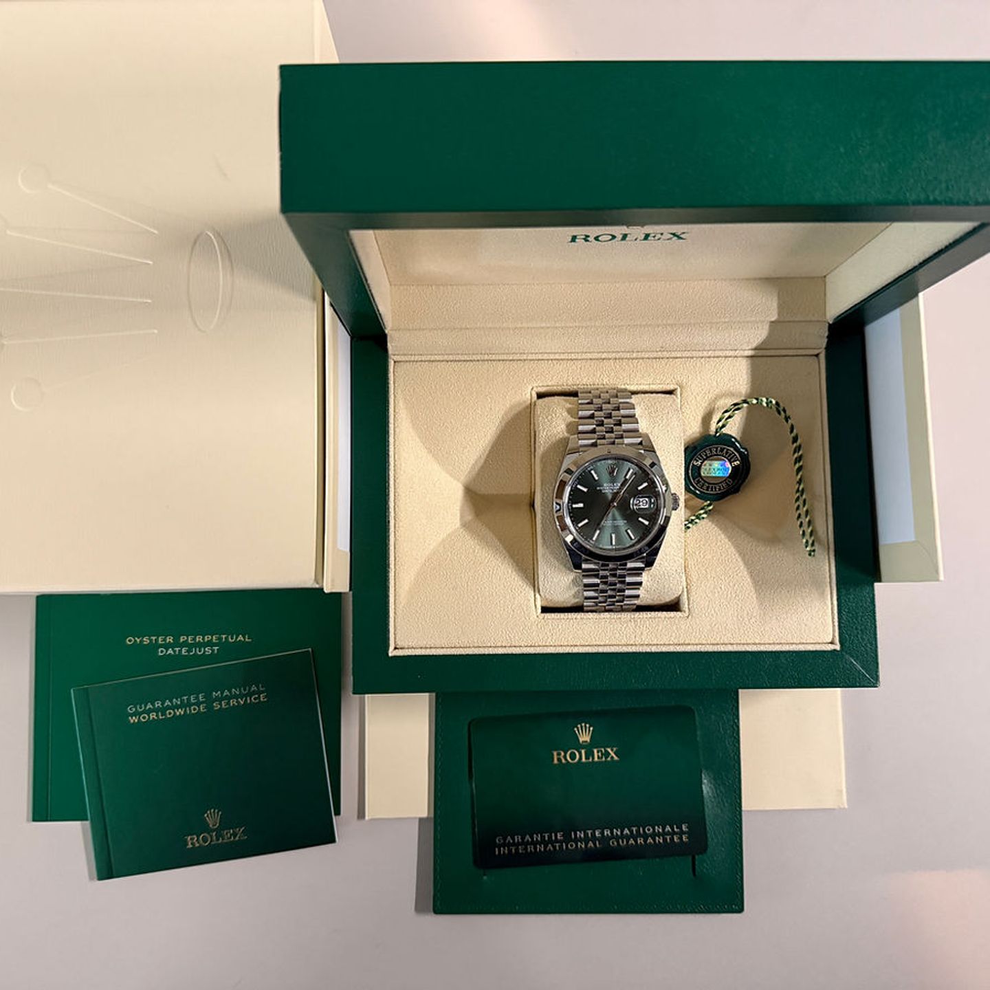 Rolex Datejust 41 126300 (2022) - Groen wijzerplaat 48mm Staal (2/5)